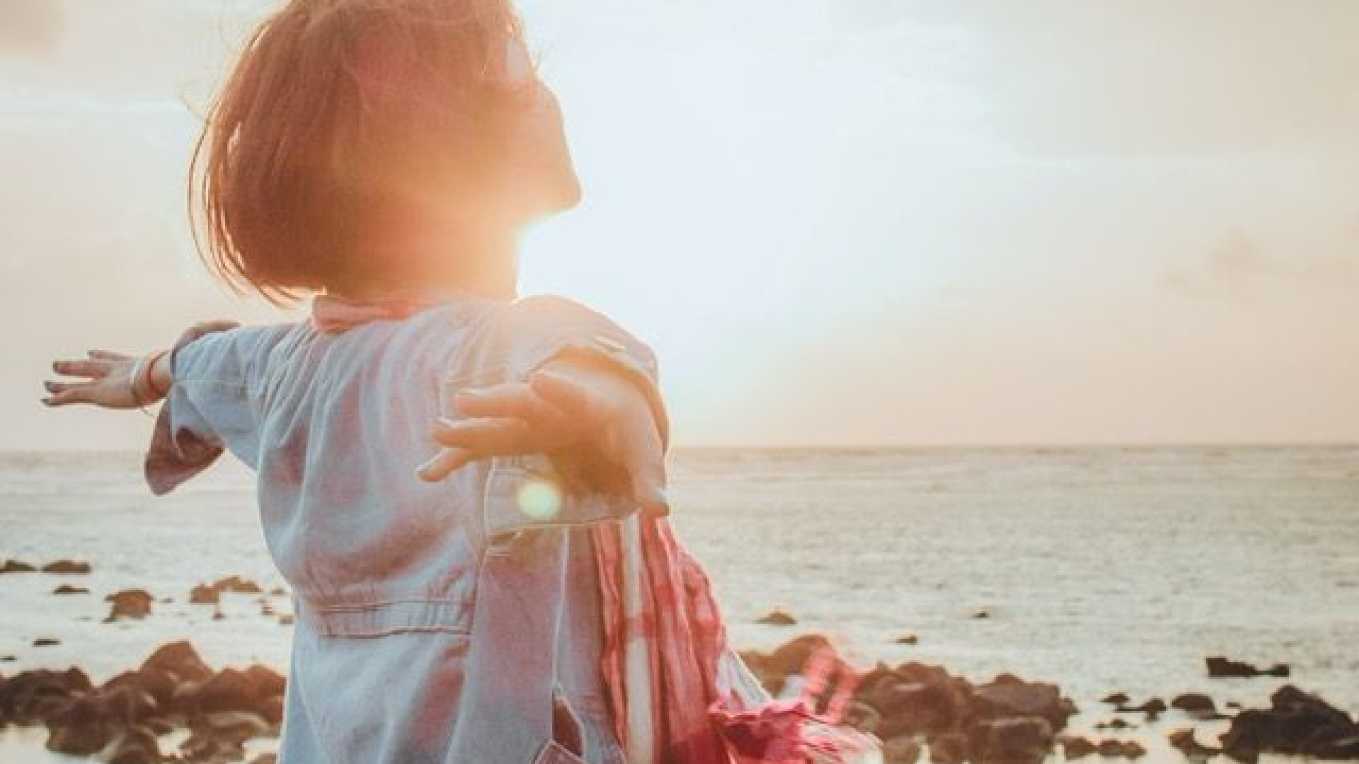 E luce sia! Serotonina e melatonina, ormoni del benessere