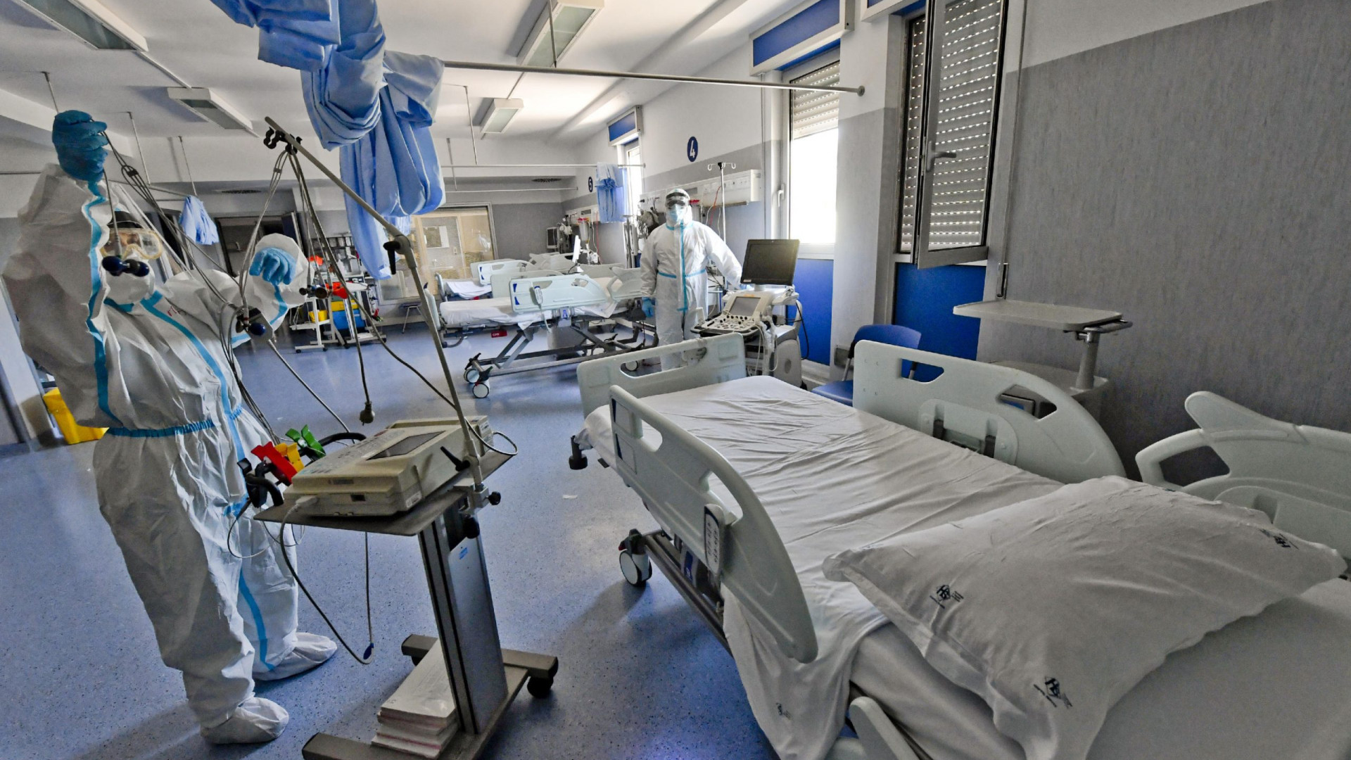 Covid, un decesso e 45 nuovi casi di positività. Stabili i ricoveri in terapia intensiva
