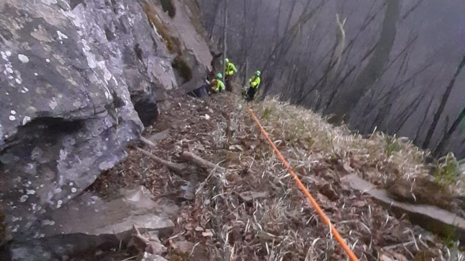 In cinque bloccati lungo un sentiero, salvati dal Soccorso Alpino. FOTO