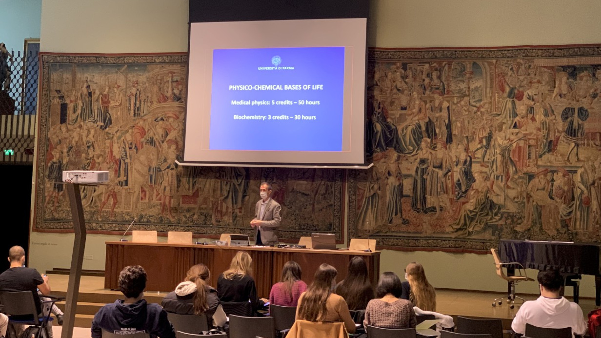 Corso di Medicina in lingua inglese al via. Cento studenti, oltre la metà sono extra Ue