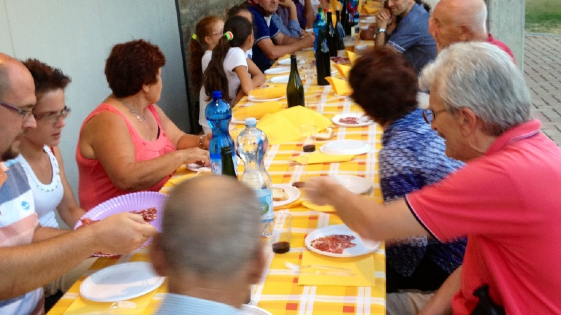 Festa a Rondanera: "Torniamo a vivere". Al via il monitoraggio della frana