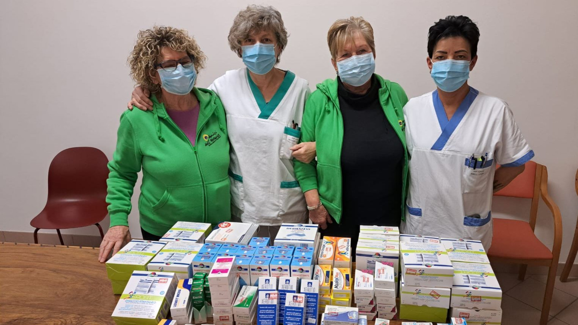 Antipiretici, antidolorifici, saliva artificiale: raccolti i farmaci da donare all'hospice