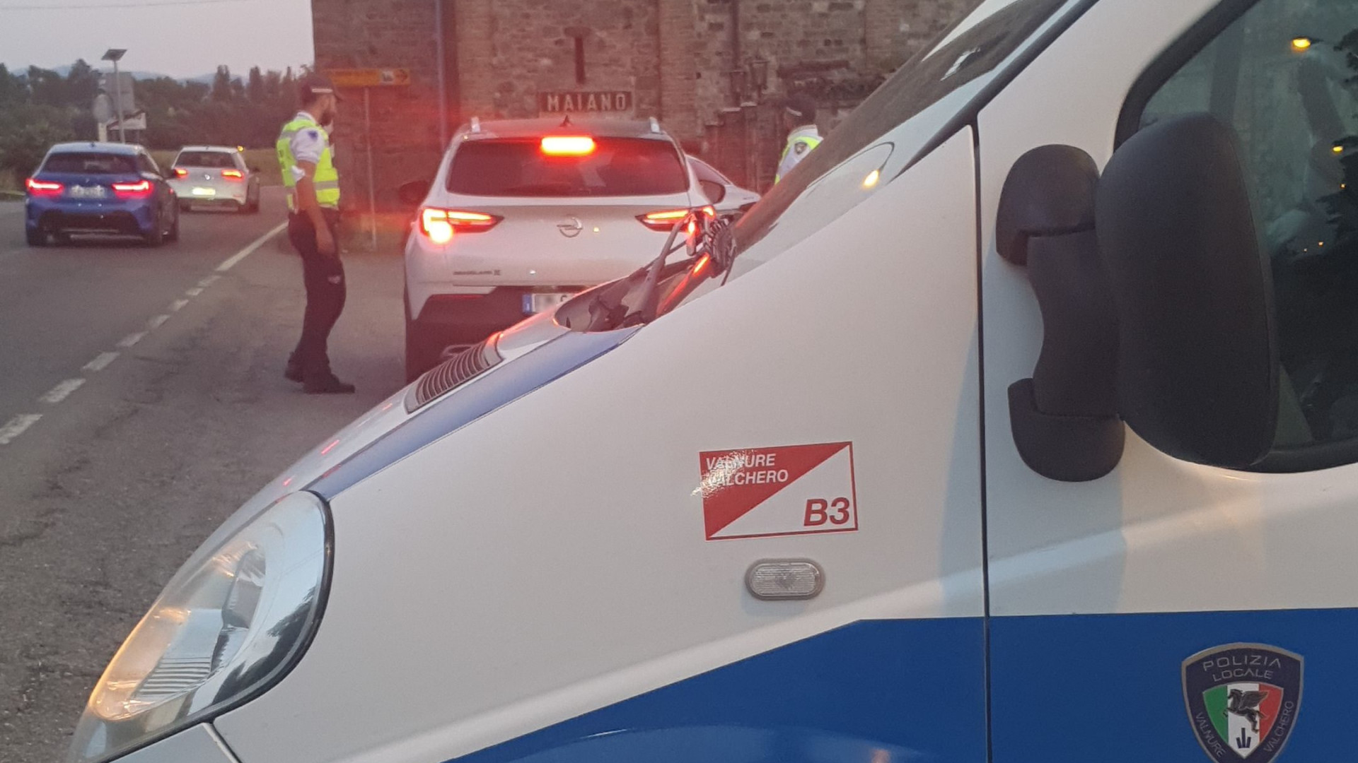 Tasso alcolemico quattro volte il limite: due patenti ritirate e un'auto sequestrata