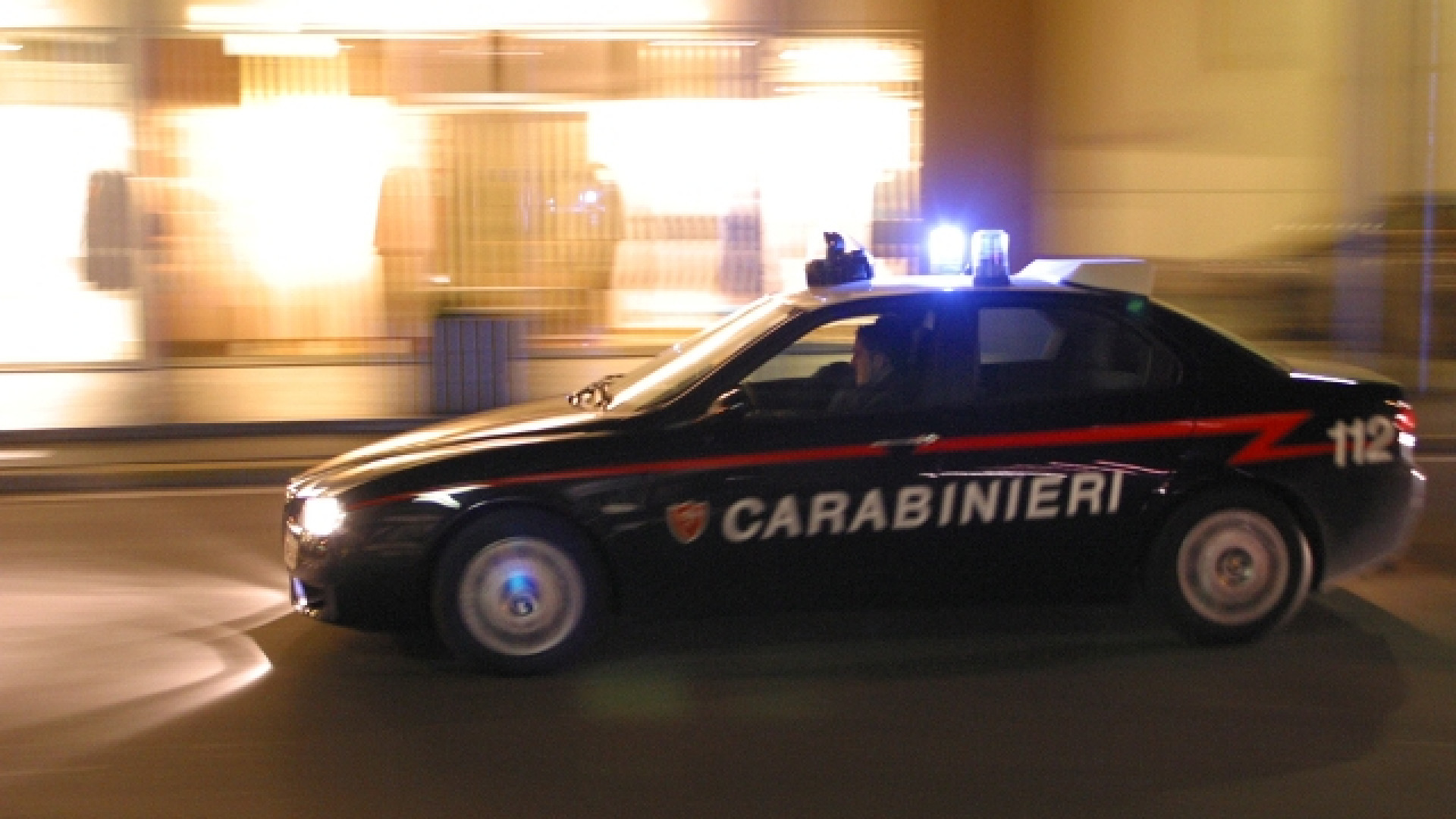 "Carezze d'Oriente" anche a Piacenza: carabinieri chiudono centro massaggi