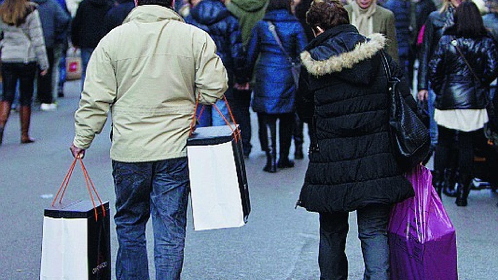 Saldi, Federmoda: "Bene ma non entusiasmanti". Scontrino medio 90 euro