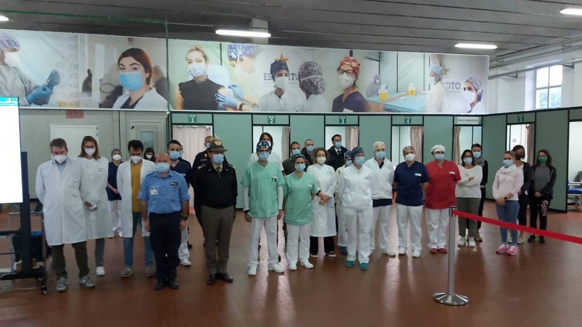 "Roberta desiderava fare il medico di famiglia". Un minuto di silenzio in ricordo