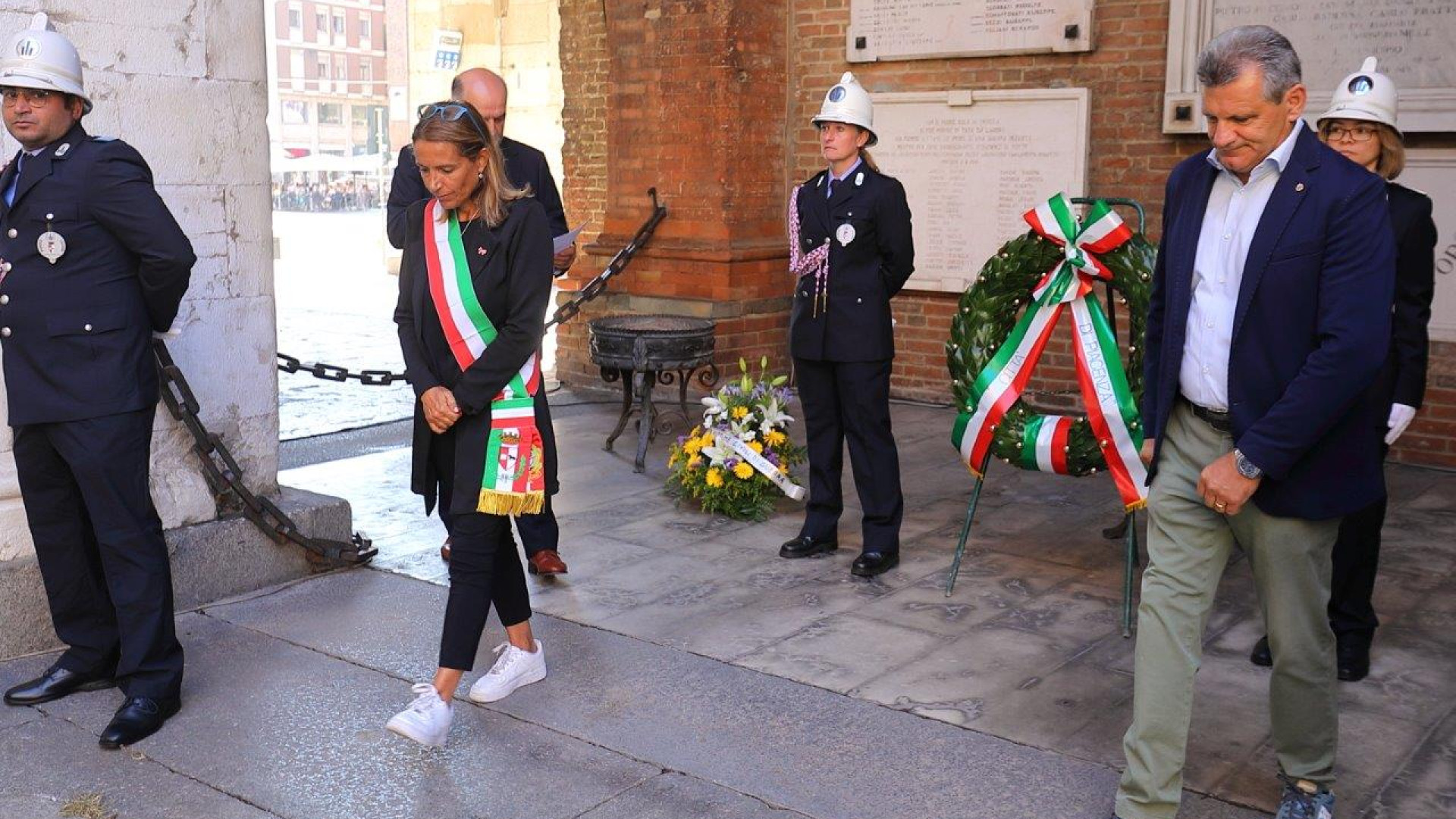 Tragedia della Pertite, la commozione della sindaca: "Basta morti sul lavoro"