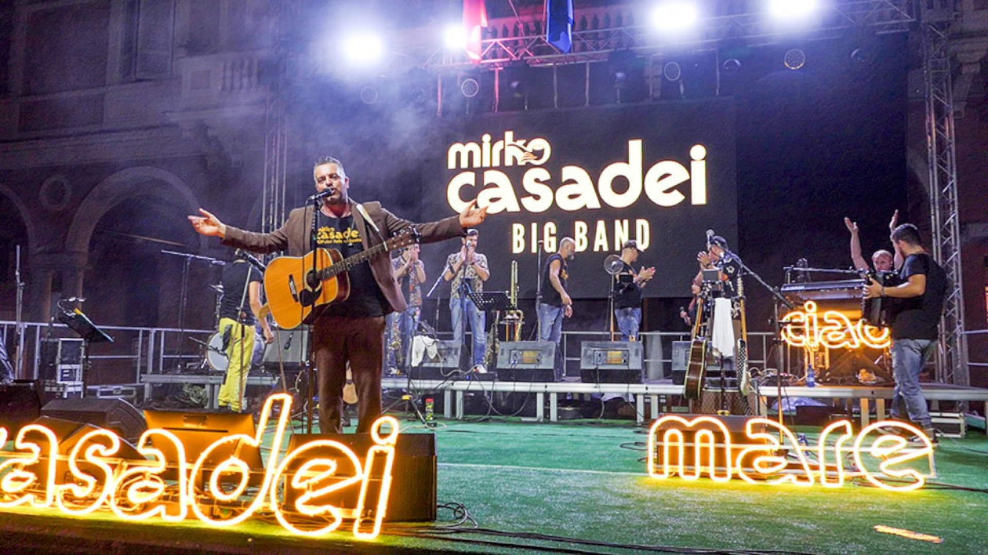 L'eterna giovinezza di "Romagna mia" celebrata a Castello con Mirko Casadei
