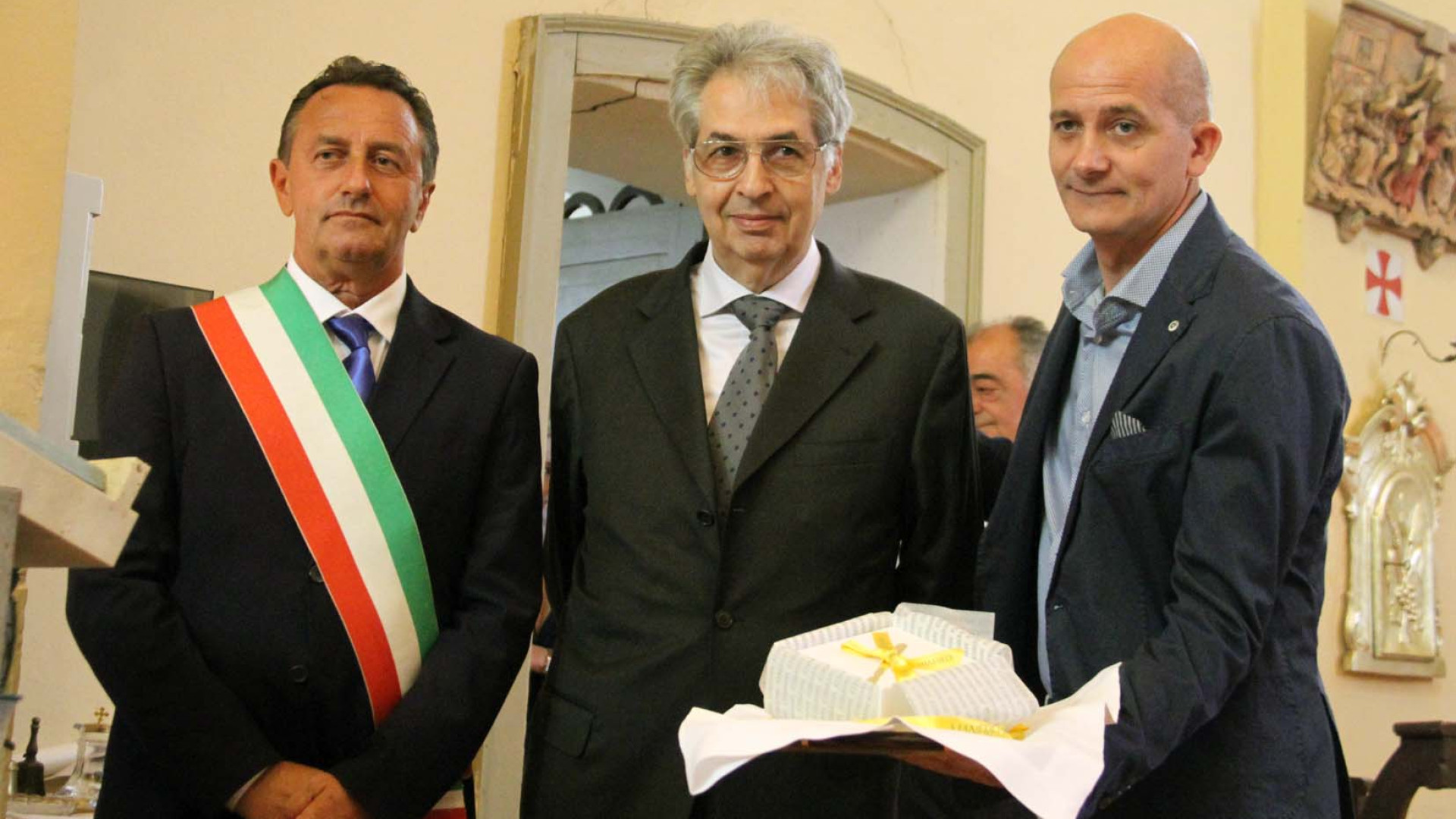 Il "bisturi d'oro" è Piero Di Giuseppe, luminare della chirurgia della mano