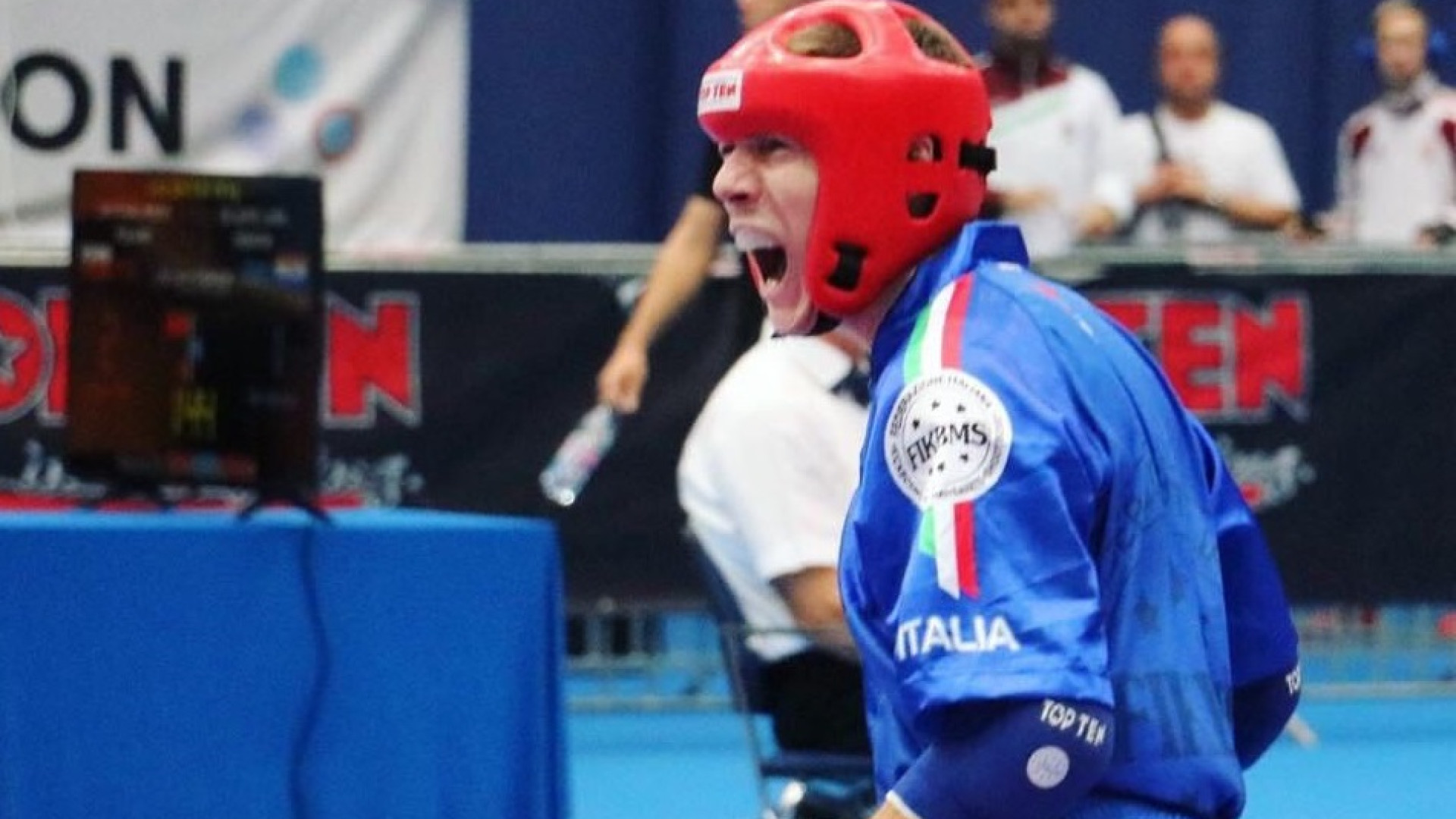 Mondiali di kick boxing: Davide Colla batte anche Safieh e vola in semifinale