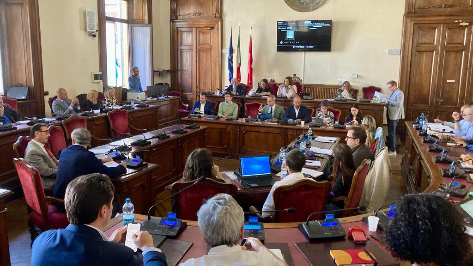 Partecipate, l'affondo del centrodestra: "Revoche contro la legge". La replica