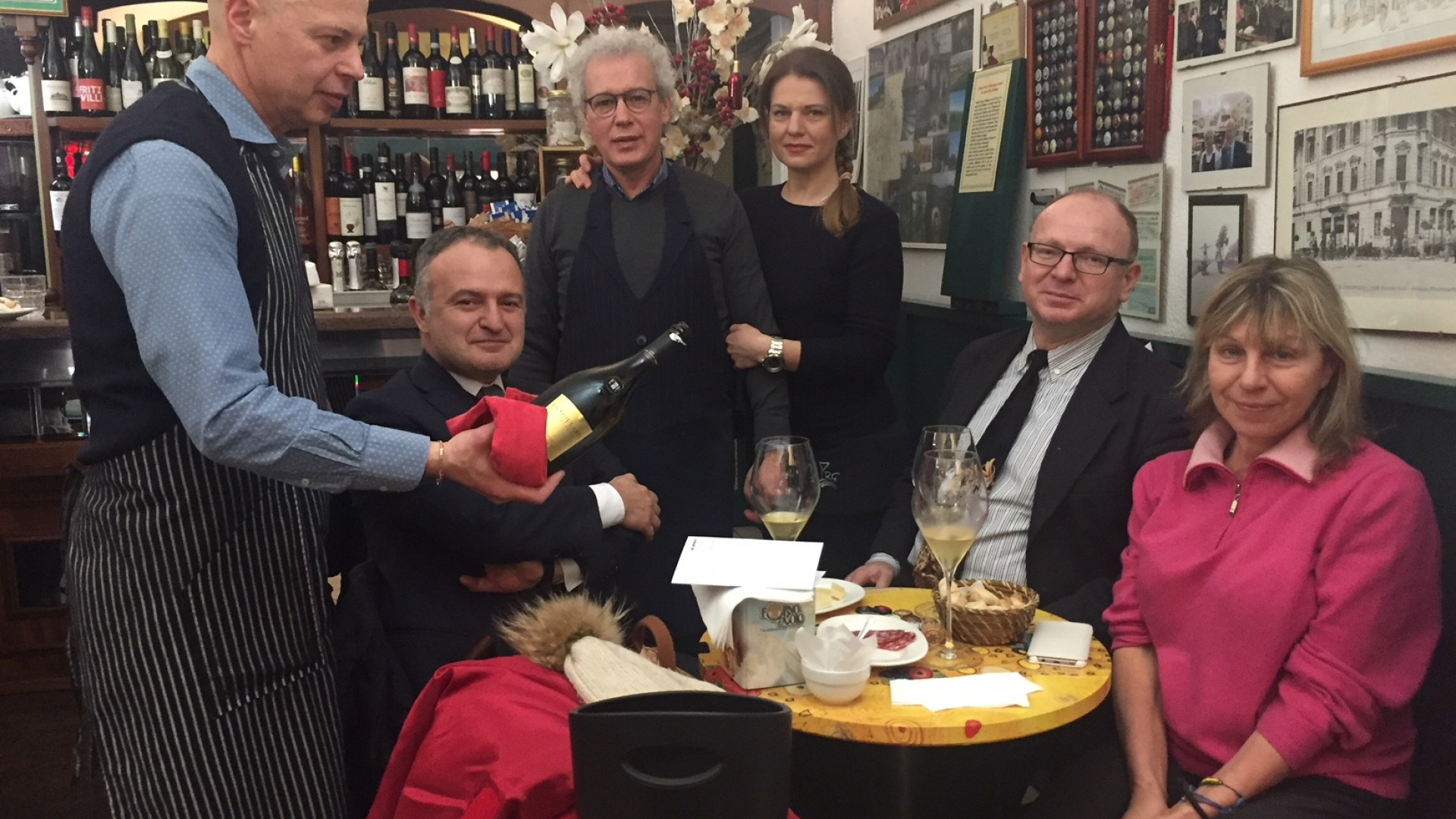 Via XX Settembre, lo storico bar dei fratelli Repetti passa ai cinesi