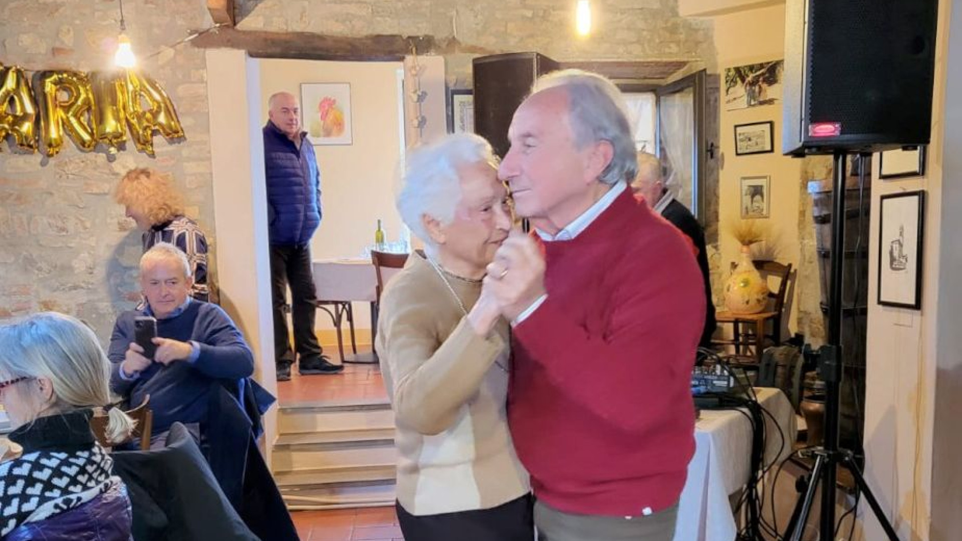 Giro di valzer e il tempo non trascorre: le novantanove primavere di Maria Maffi