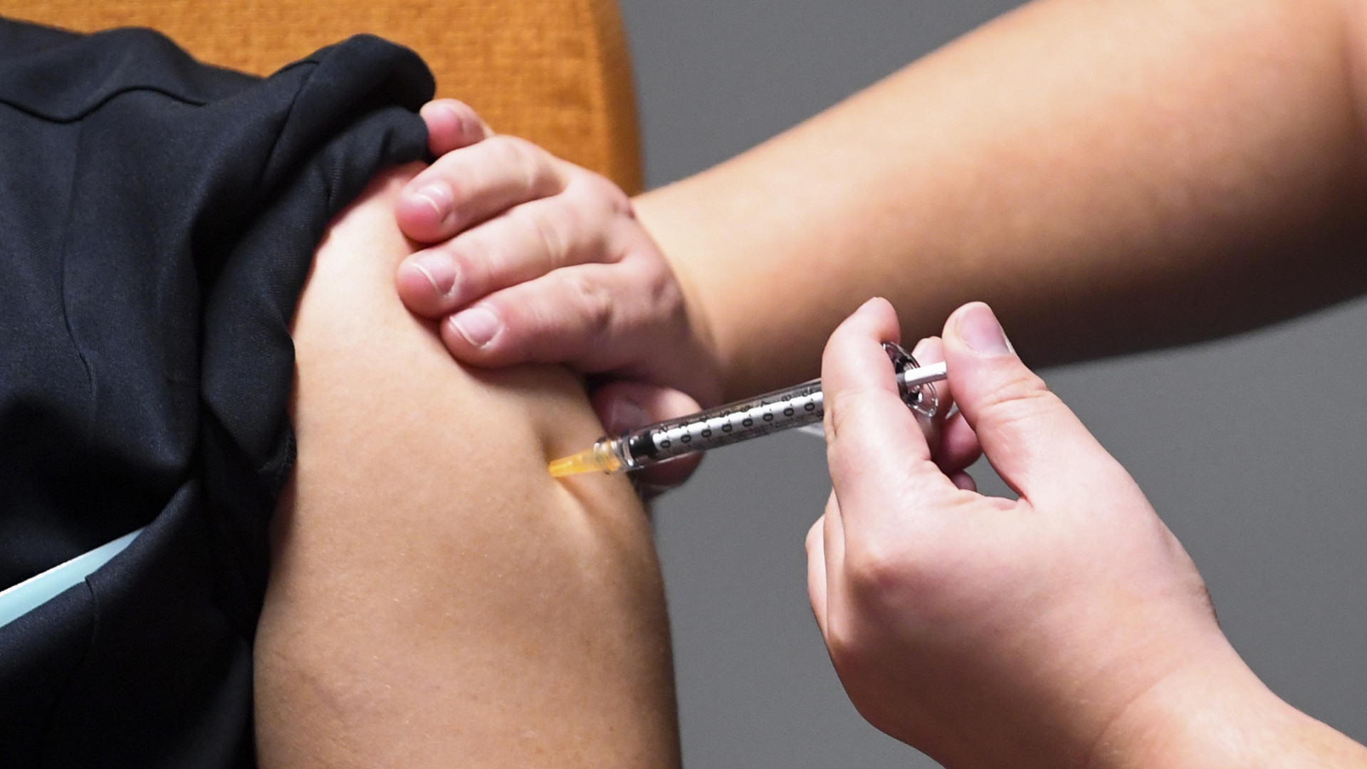 "A Piacenza le vaccinazioni anti-Covid sugli insegnanti restano ferme al palo"