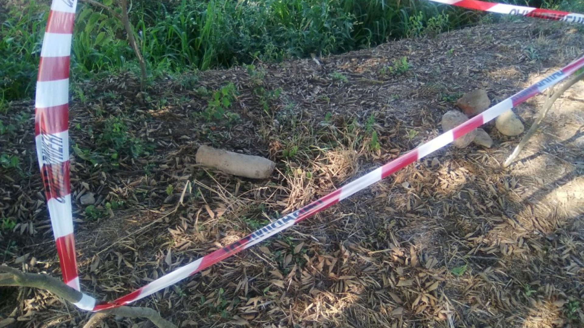 San Bonico, agricoltore al lavoro trova due bombe di guerra