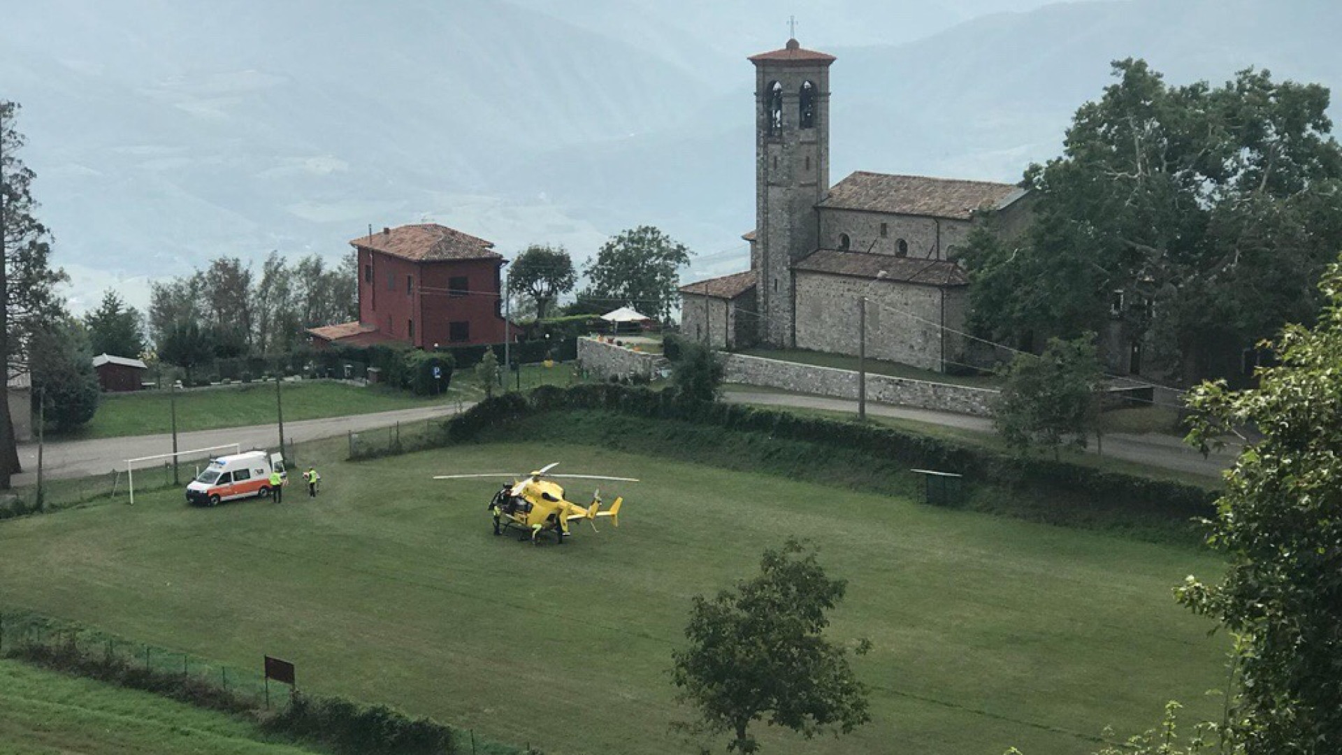Schianto tra due moto lungo il passo Penice, due centauri feriti. Uno è grave