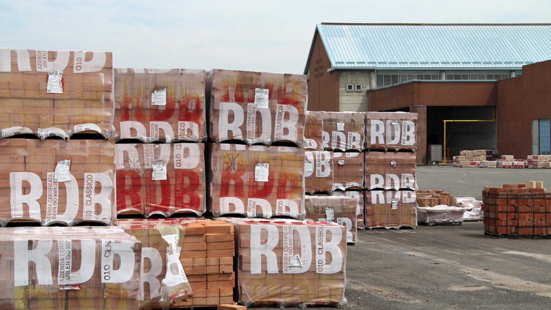 Terrecotte Borgonovo, riprende la produzione. Stabilimenti Rdb, nessuna offerta