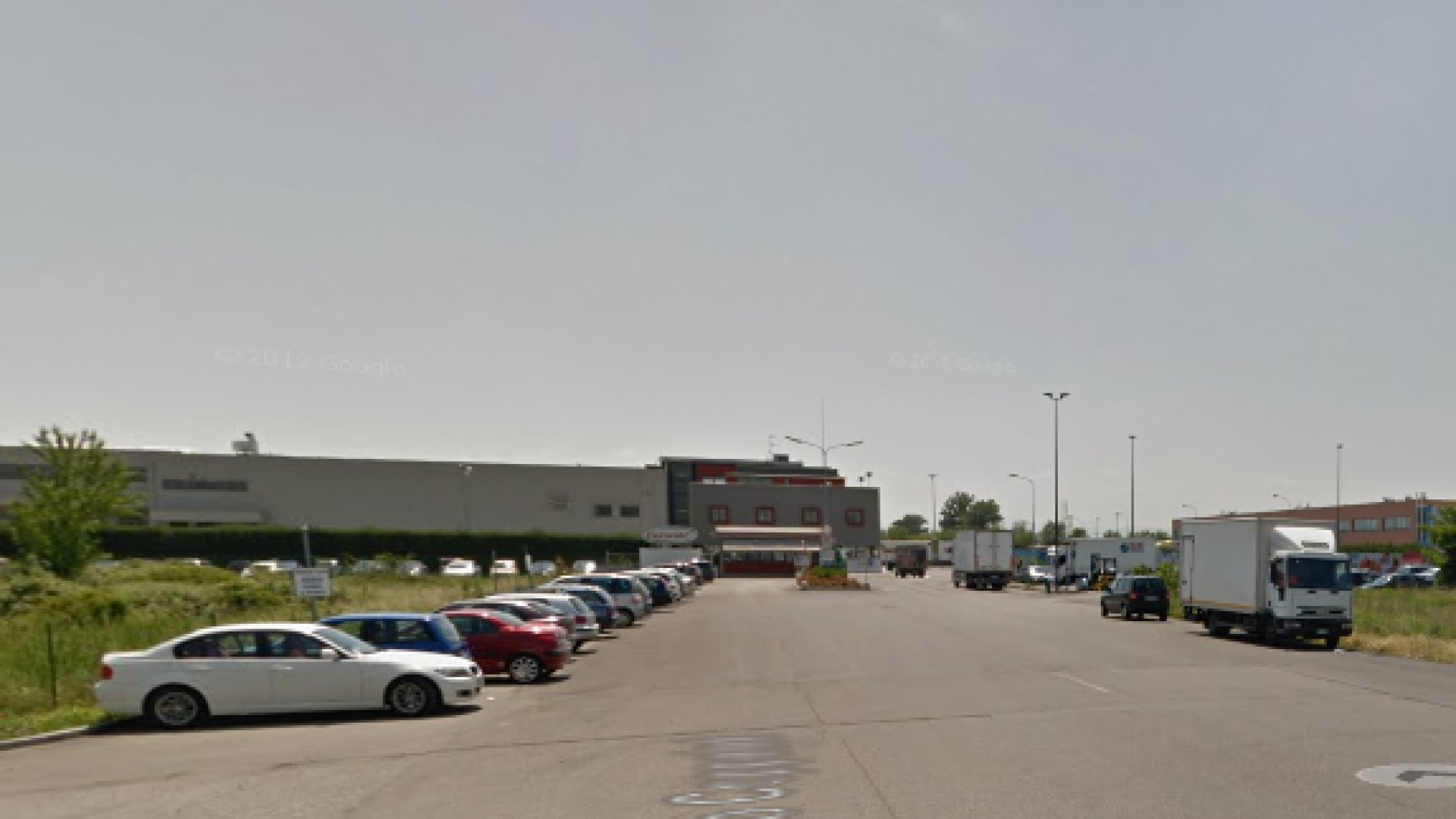 Ladri in azione in Via Coppalati: forzati 4 camion, sparisce un navigatore satellitare