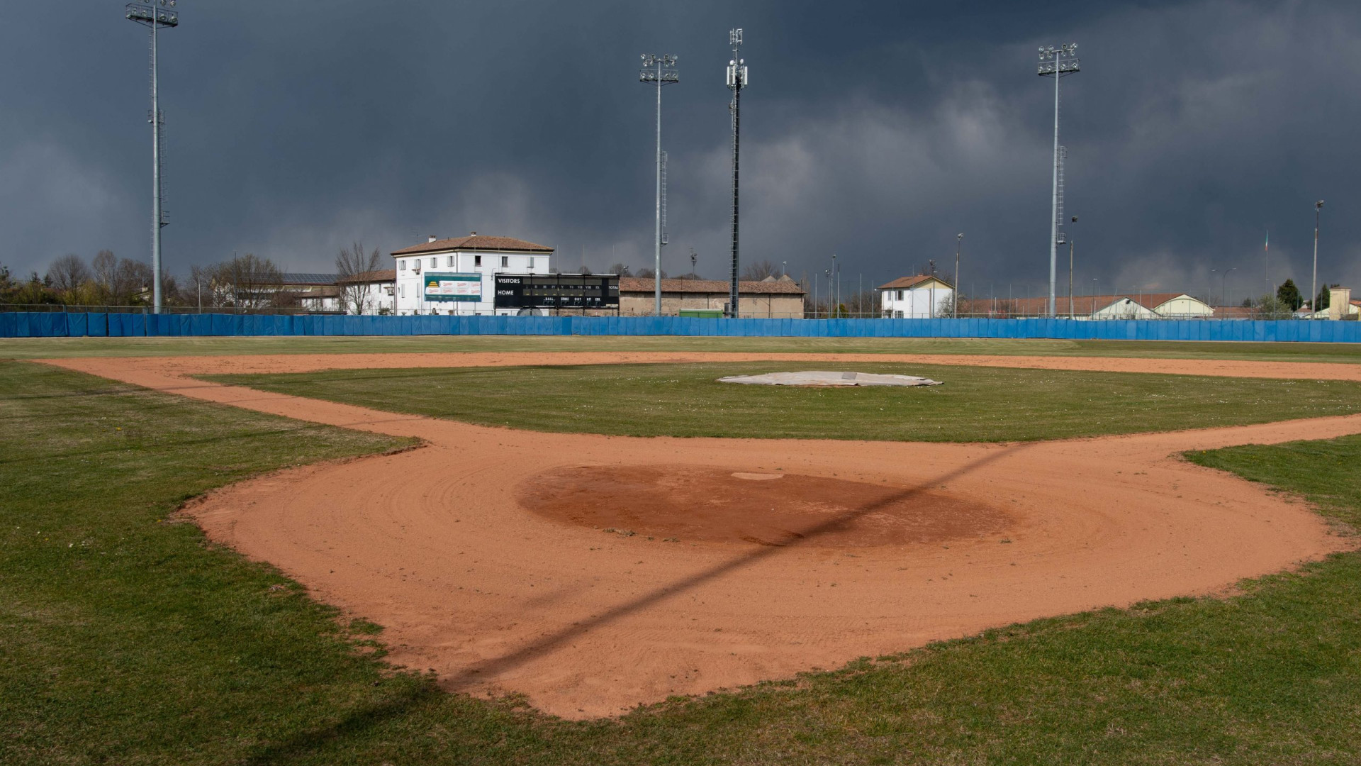 Lo stadio "De Benedetti" si rifà il look in vista del campionato di baseball