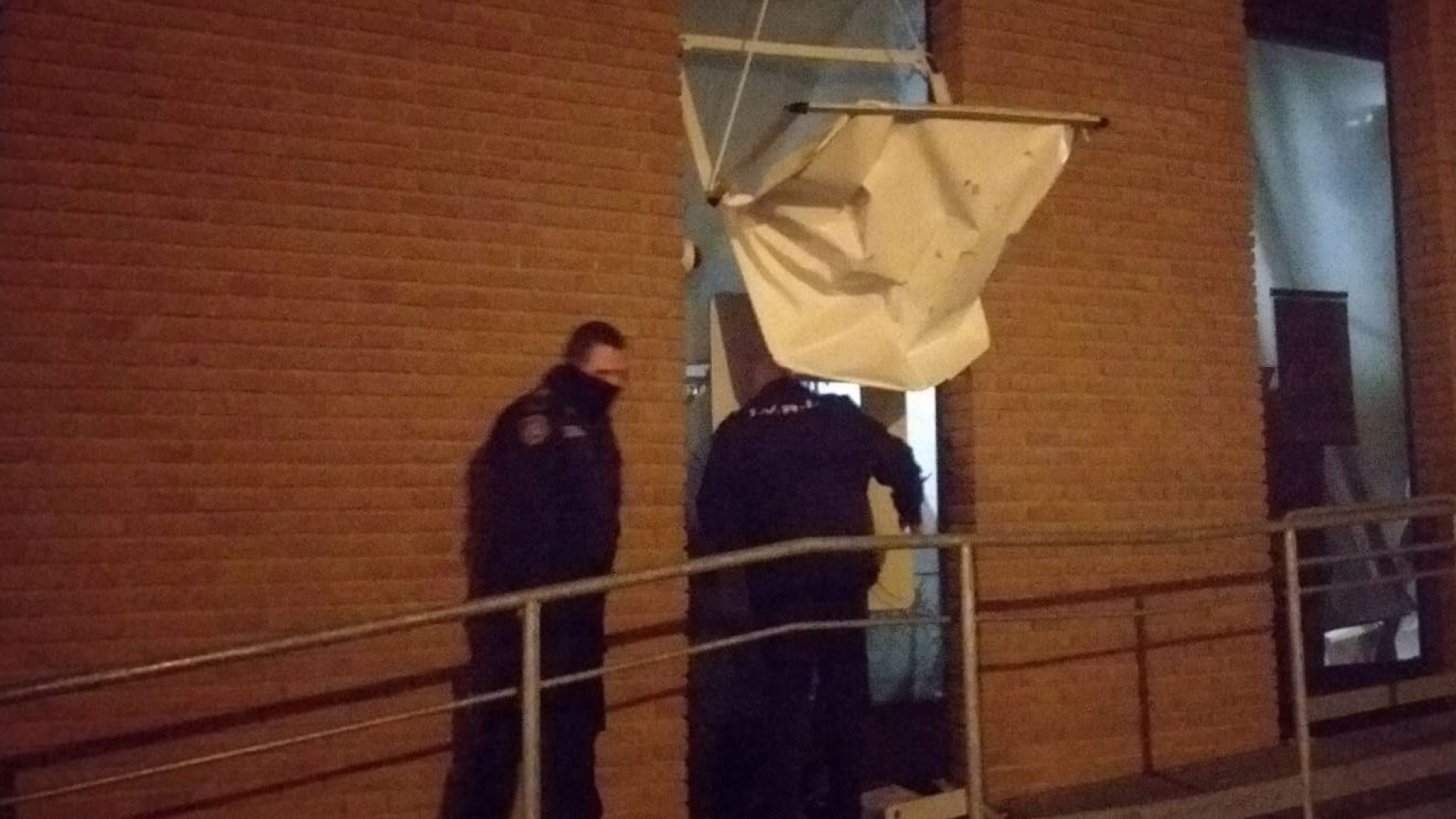 Esplosione nella notte a Travo, ma fallisce l'assalto al bancomat