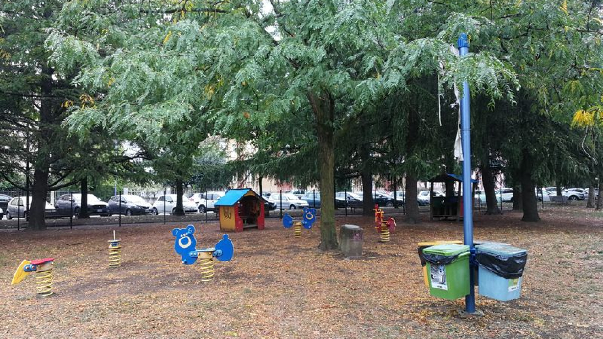 Giardini Anguissola, raccolte 400 firme: "Nel quartiere regna il degrado"