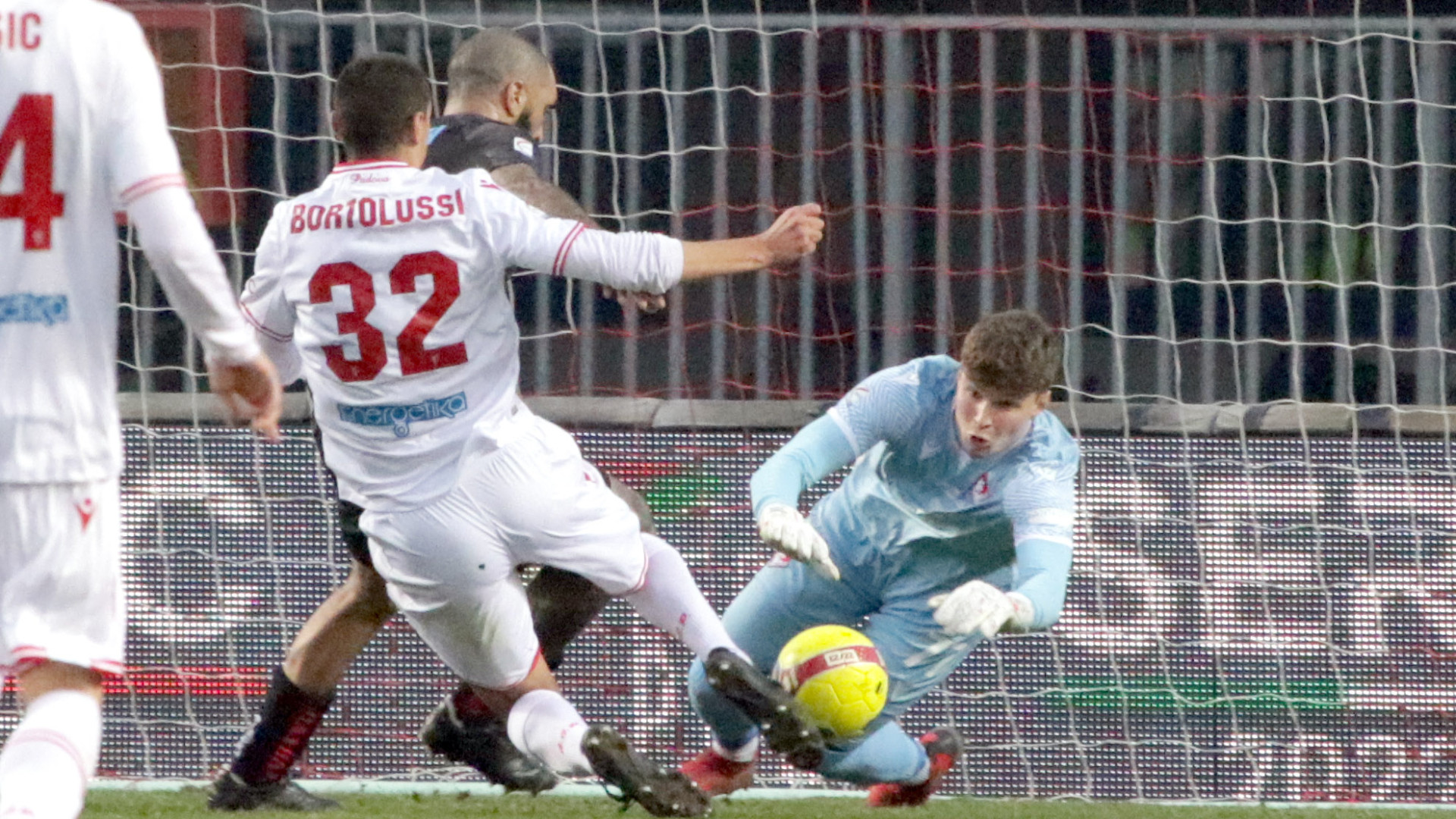 Piace, il ritiro ha funzionato ma il gol di Gonzi vale solo il primo punto di Abbate