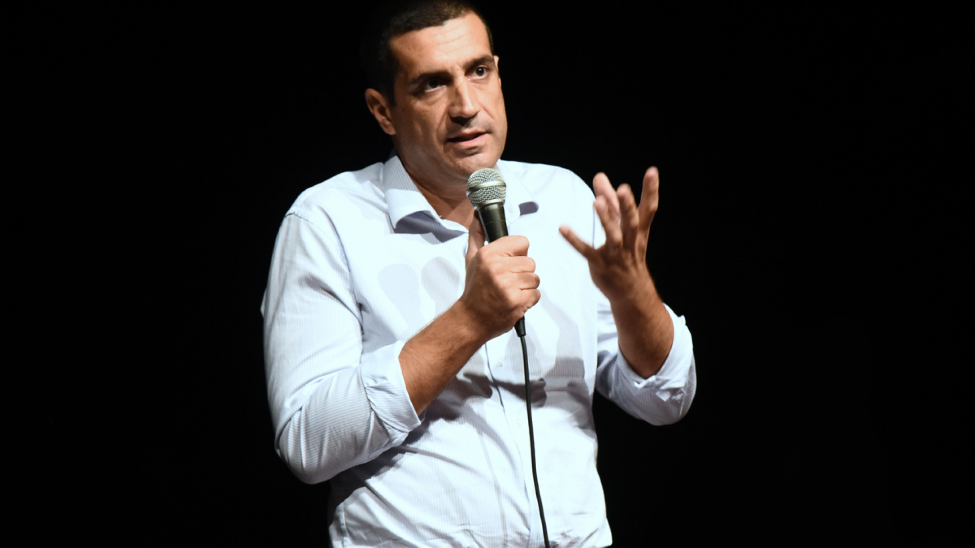 A Piacenza il candidato Pd alle regionali De Pascale: "La sanità è da rivoltare"