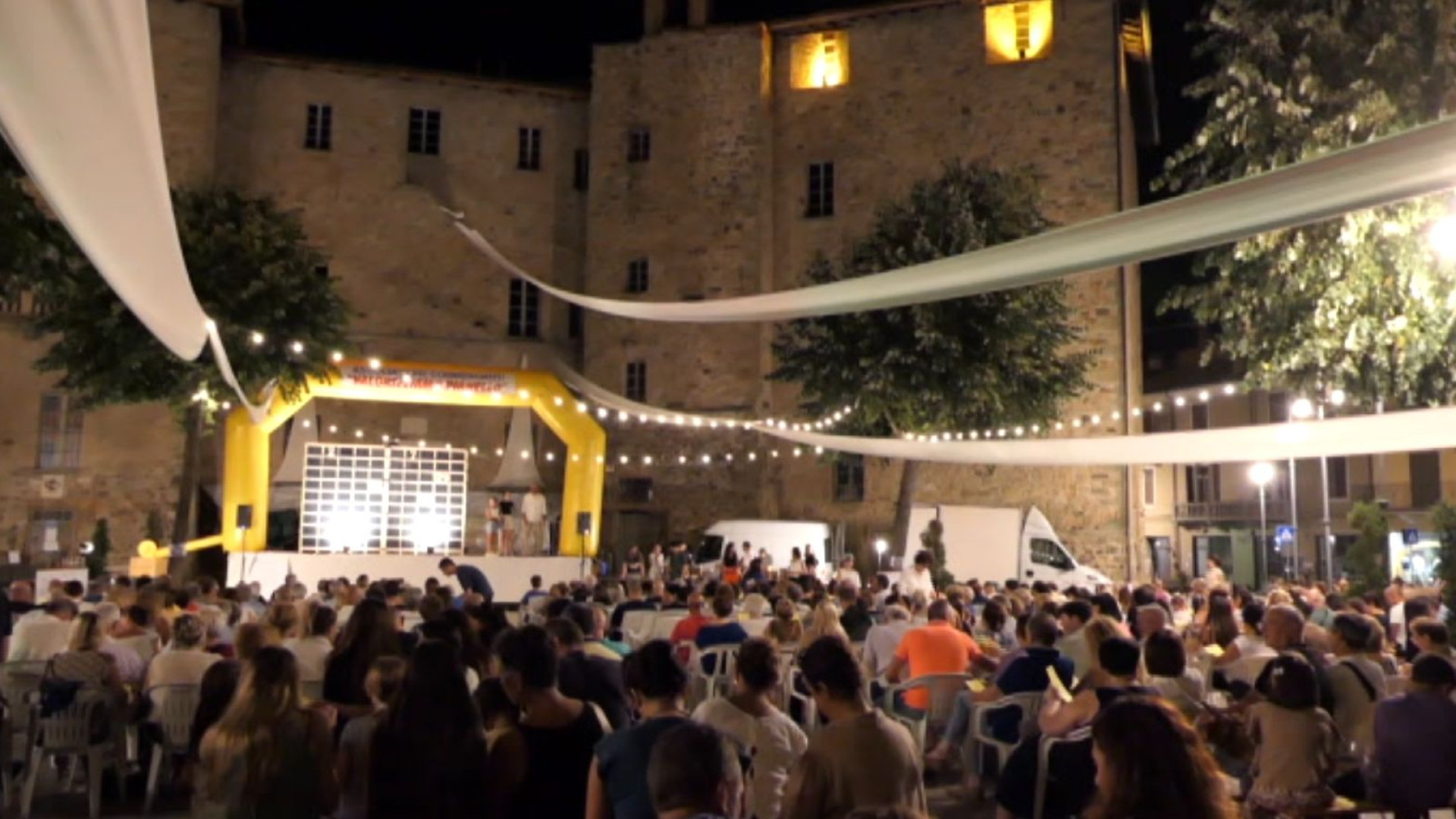 Tombolata del villeggiante a Pianello: con il ricavato nuove luminarie natalizie