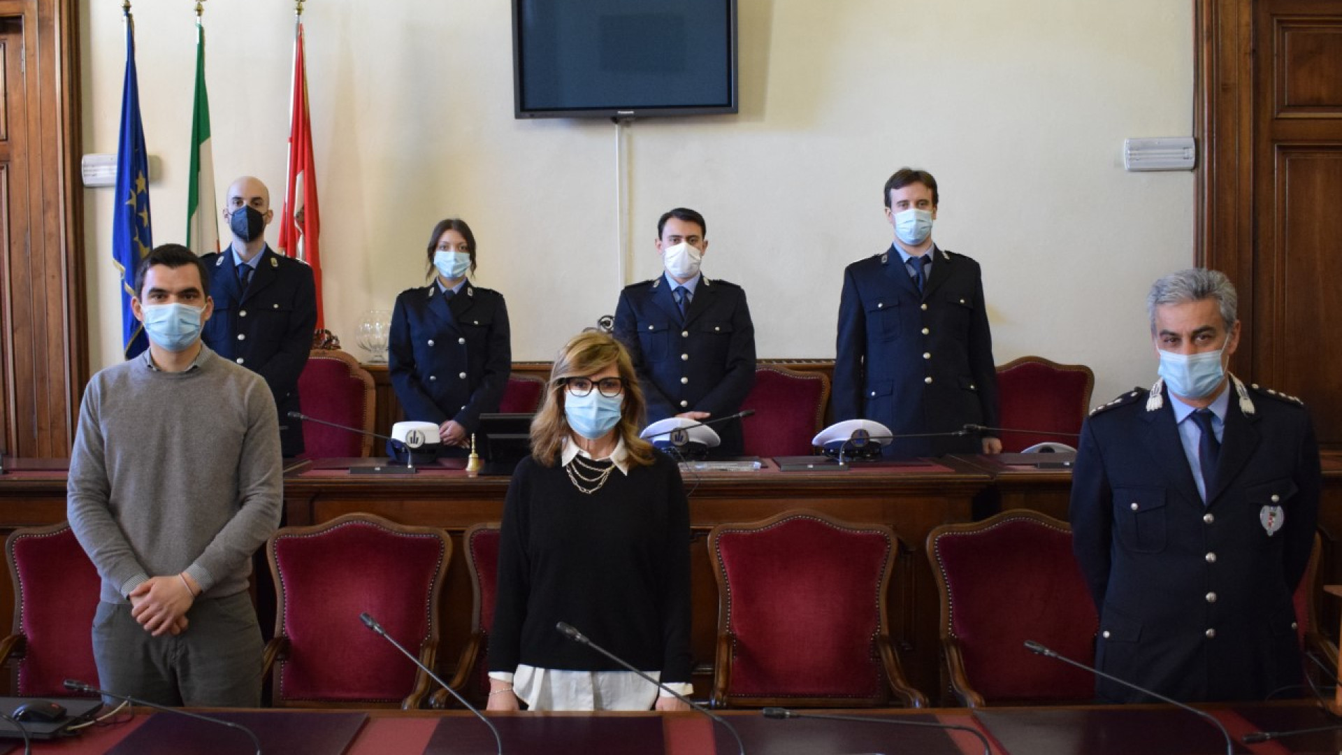 In servizio da oggi 4 nuovi agenti. Il sindaco: “Felice di avervi in squadra”