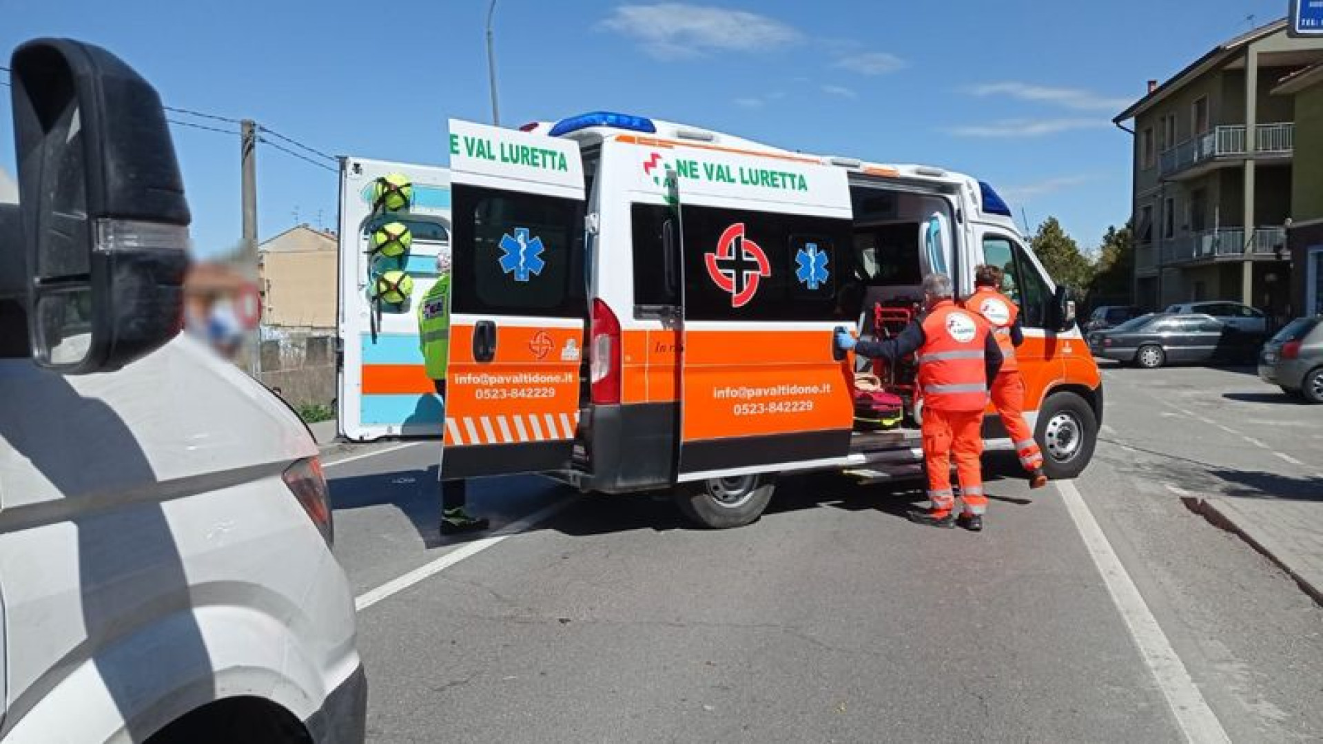 Castel San Giovanni: anziano investito mentre attraversa la strada. E' grave