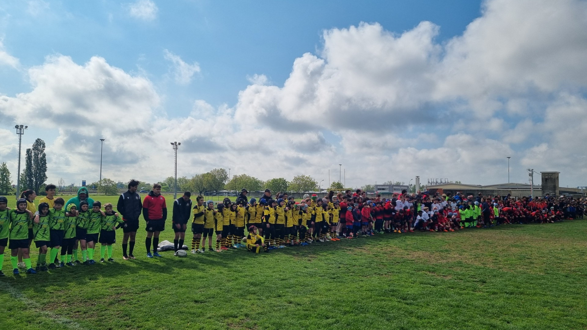 Sport e solidarietà al trofeo McDonald: 450 piccoli rugbisti al centro Mazzoni