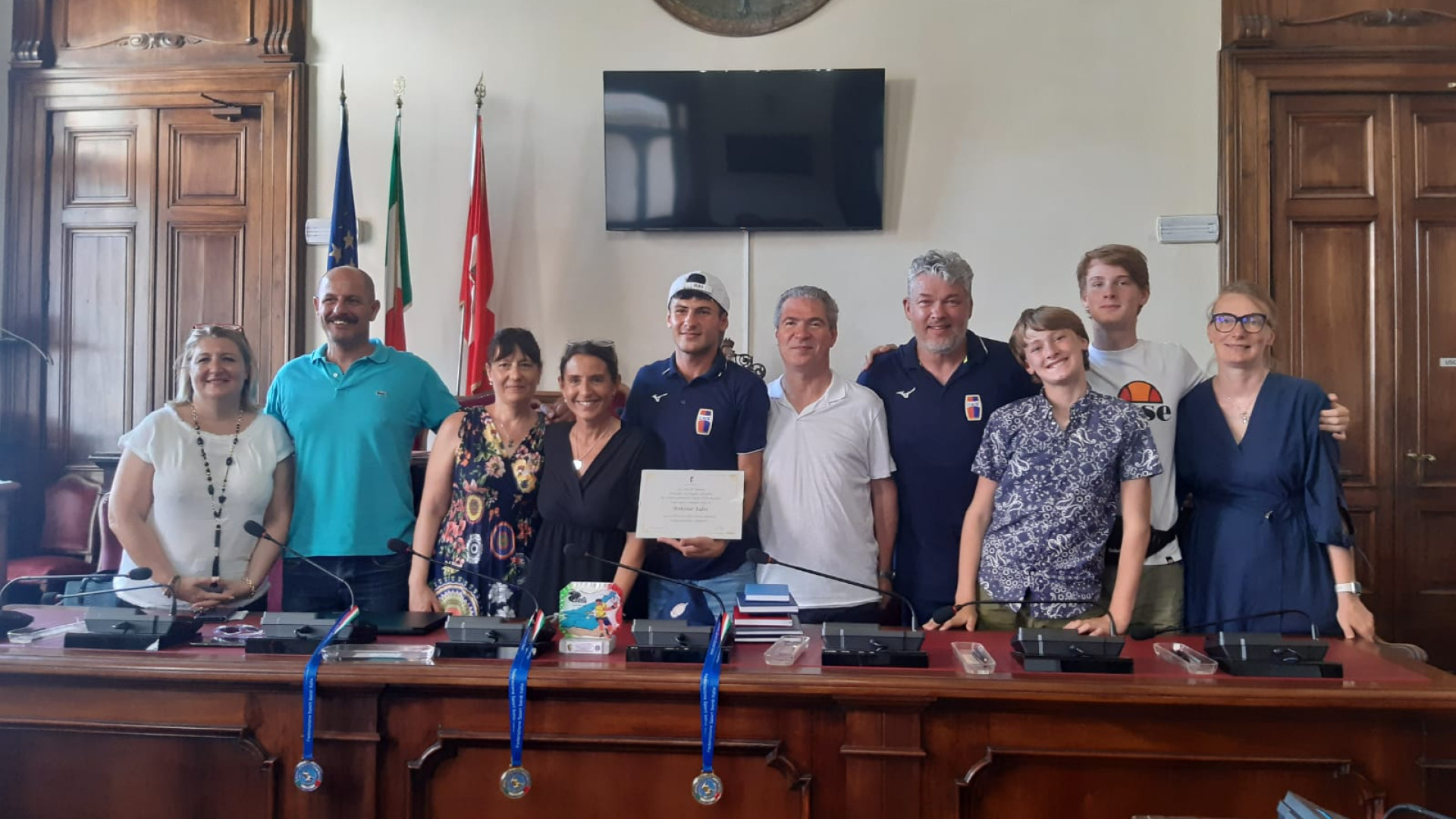 Il campione di tennis Antonio Salvi premiato in comune per gli straordinari risultati