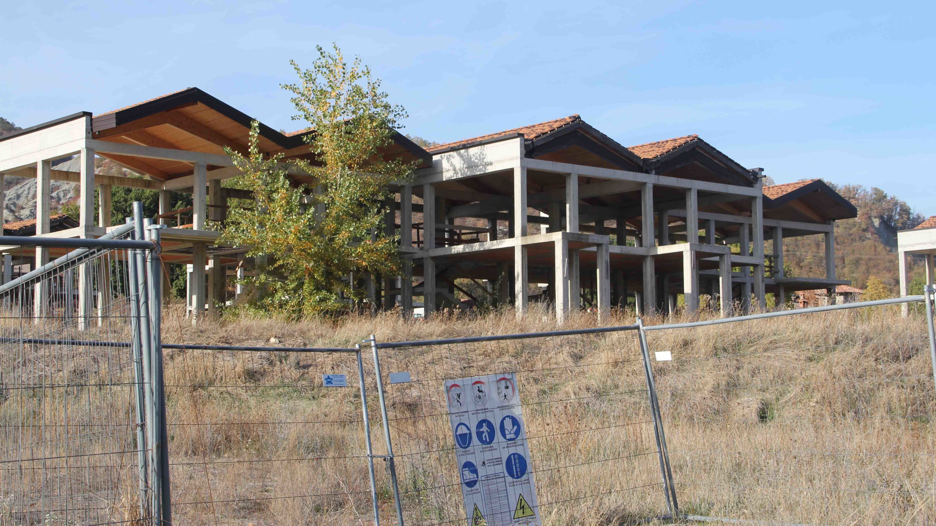 Le "villette" alle porte di Bobbio verso la demolizione: "Dopo oltre 10 anni è finita"