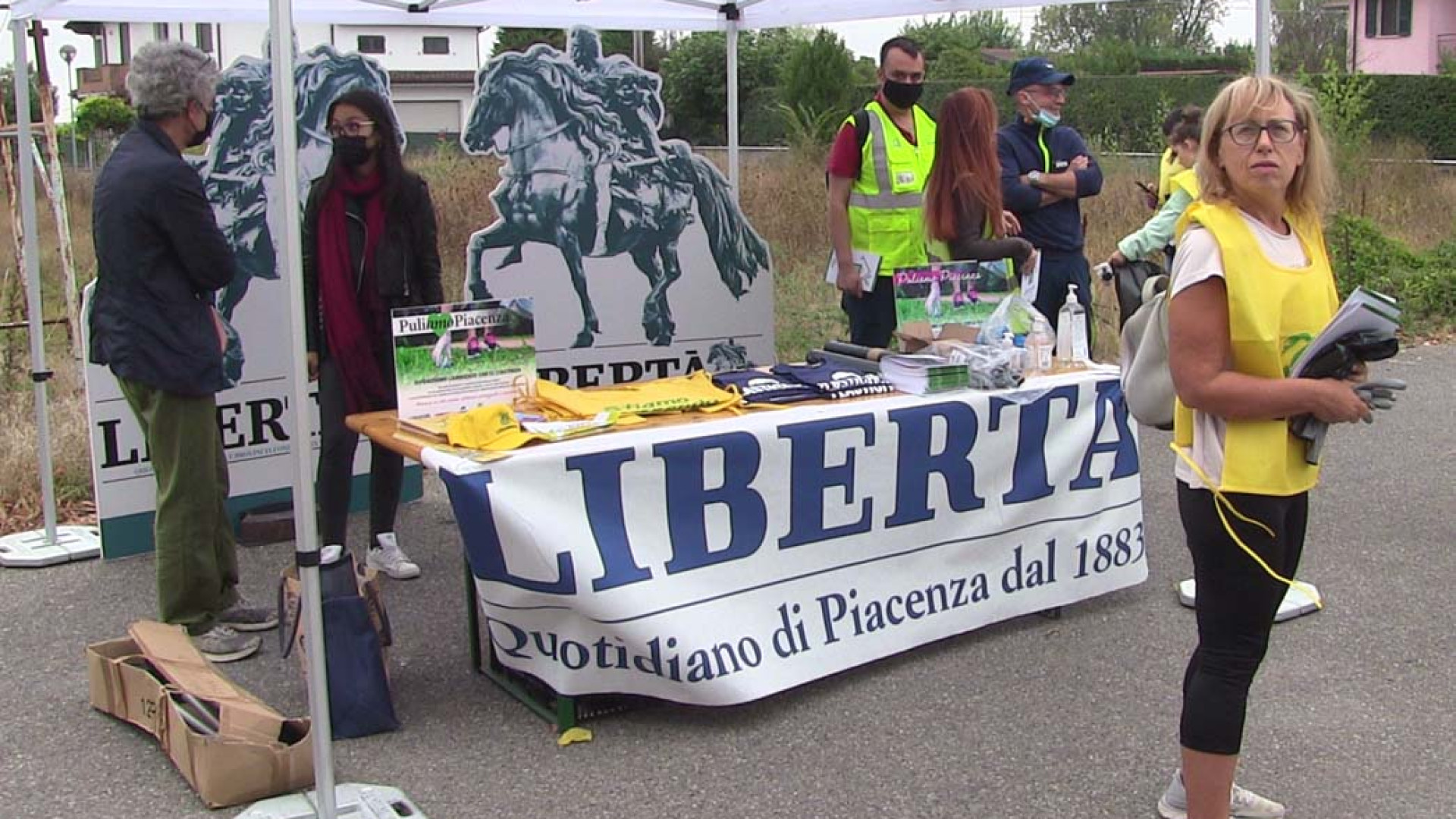 Puliamo Fiorenzuola, domani appuntamento alle 10 in via Kennedy