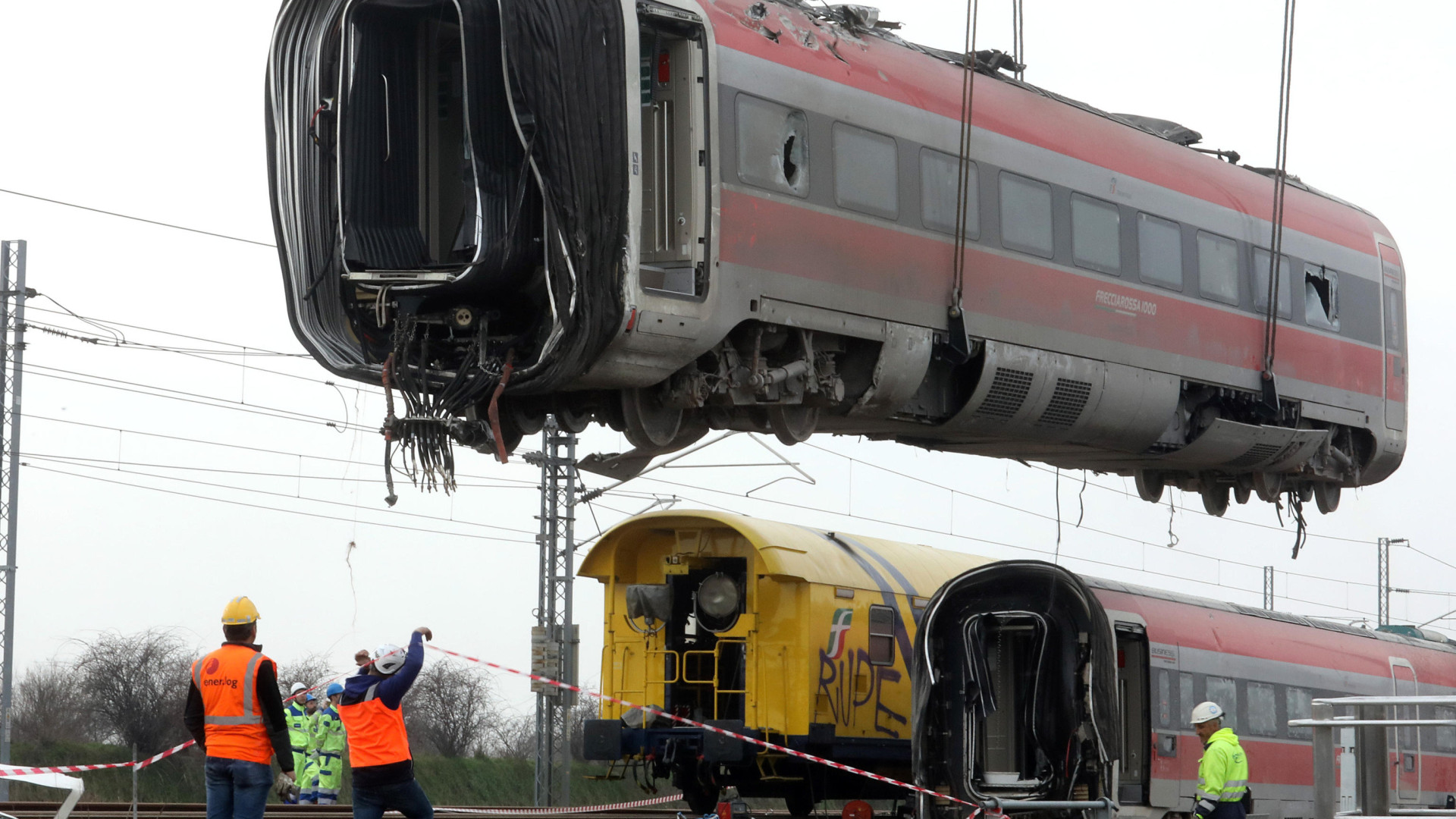 Disastro Frecciarossa: "Inversione dei cablaggi dell’attuatore numero 5"