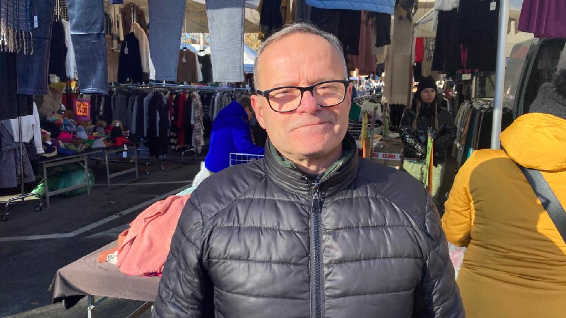 Lascia il mercato di Piacenza dopo 40 anni: "Giungla tra i banchi e qualità peggiorata"