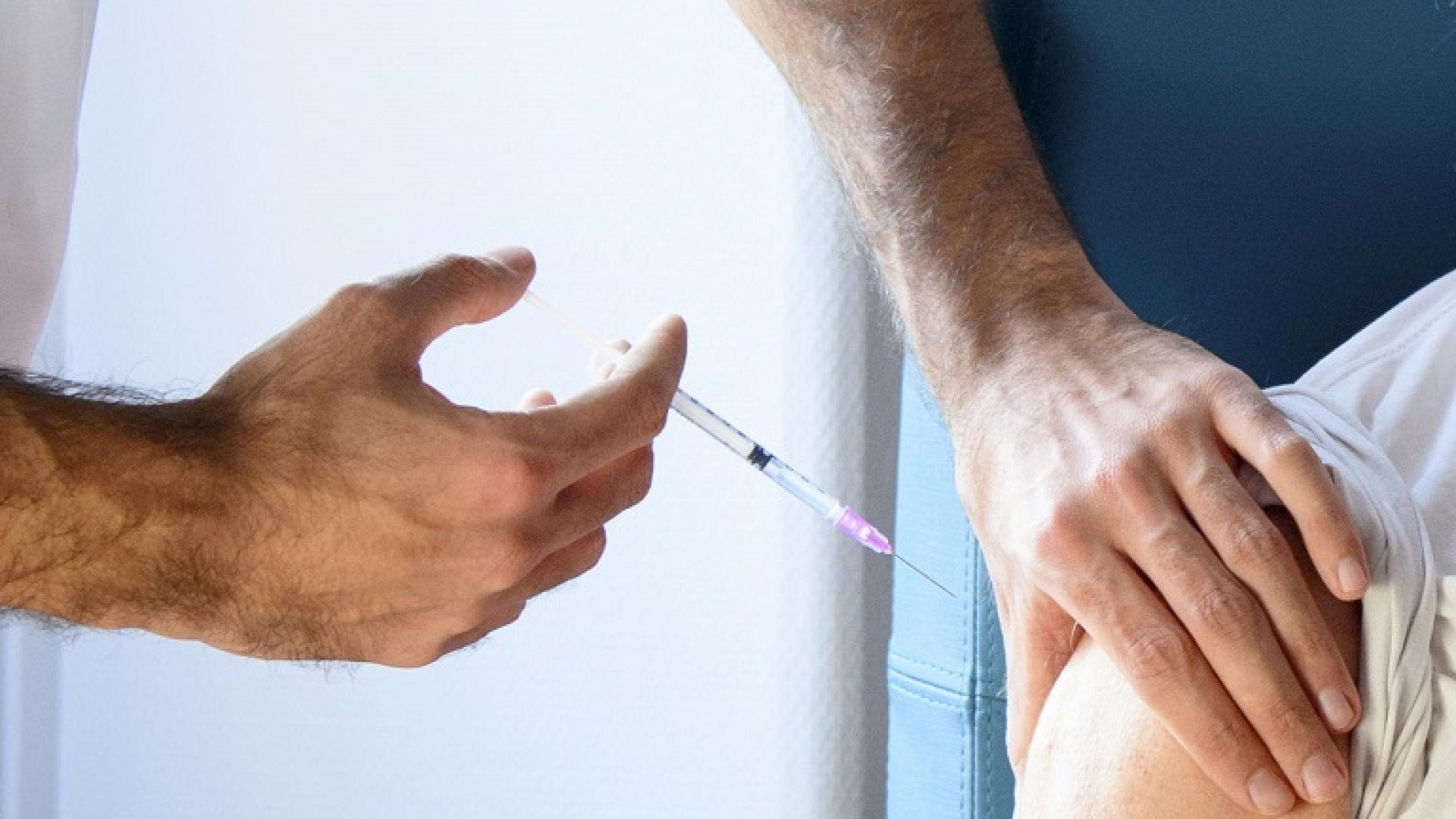 Vaccini per i genitori di minori vulnerabili e disabili. A maggio tocca ai caregiver