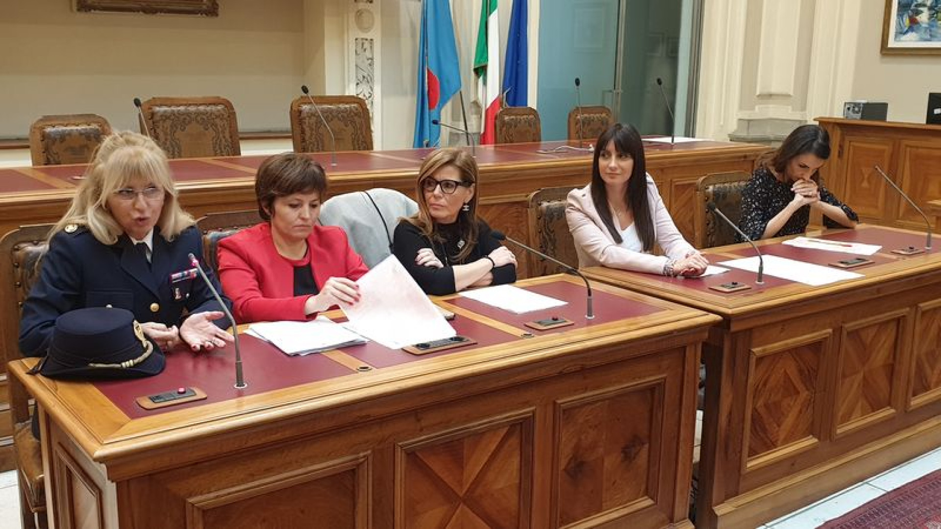 Violenza sulle donne: il 22 novembre si raccolgono idee da portare al Governo