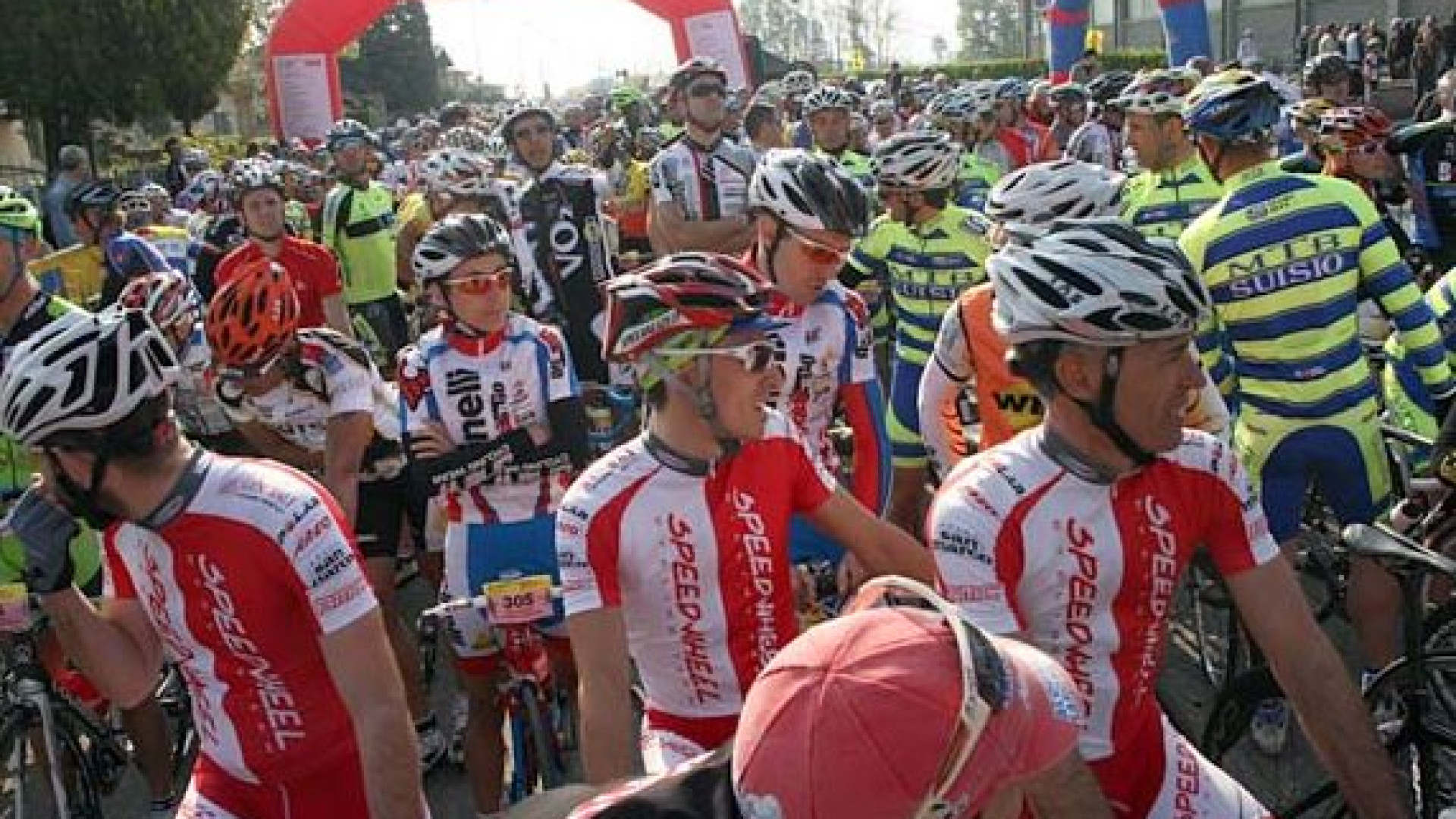 Ciclismo, la Granfondo Perini dedicata alla coppa dop già a quota duemila iscritti