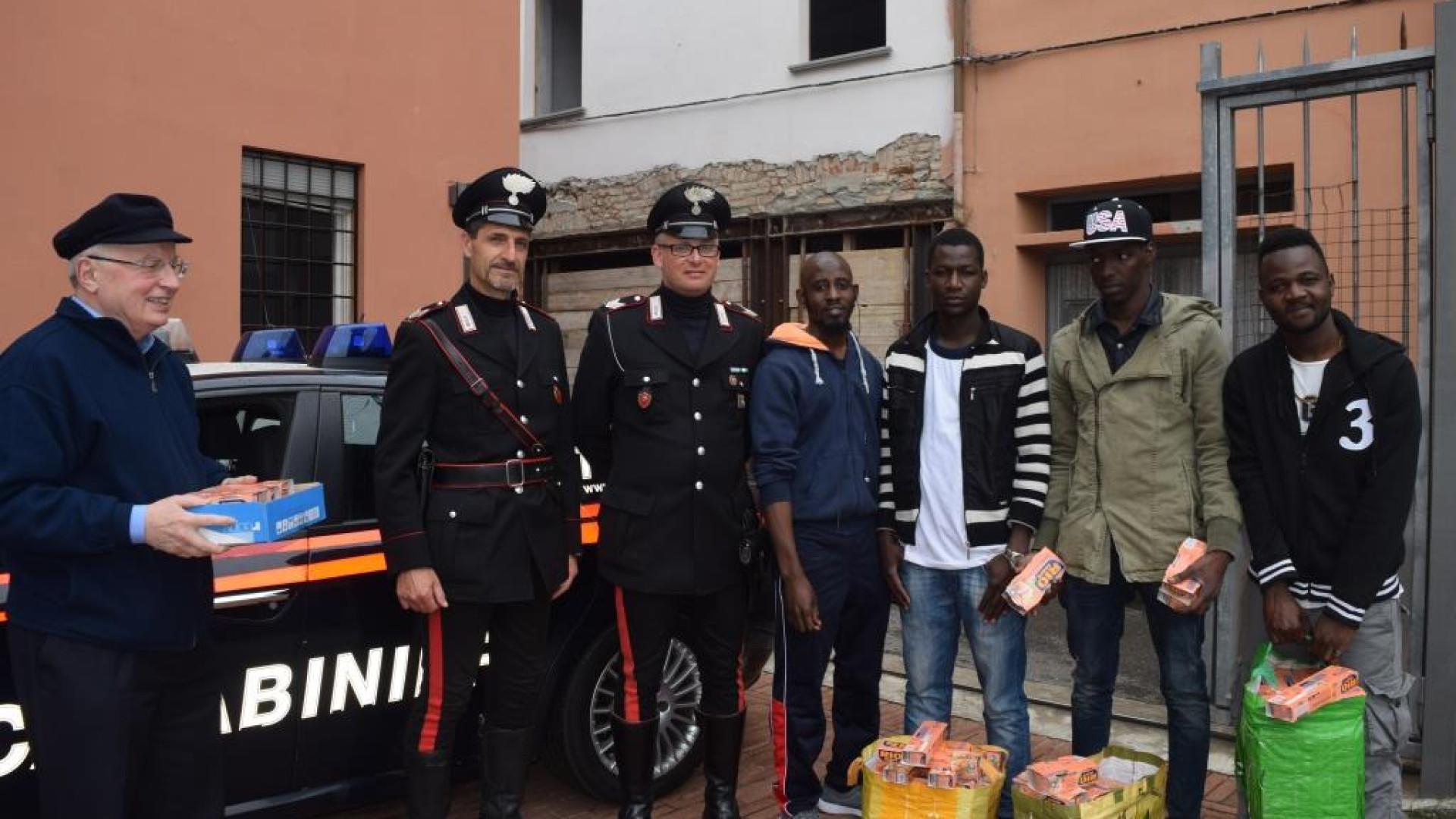 Fiorenzuola, refurtiva sequestrata donata alla Casa della carità per i pacchi viveri
