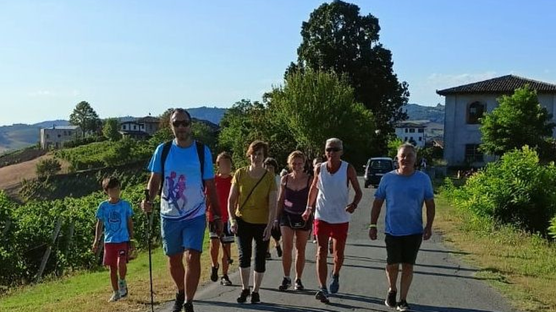 Oltre 300 podisti per i sentieri della Val Tidone: successo per la marcia benefica