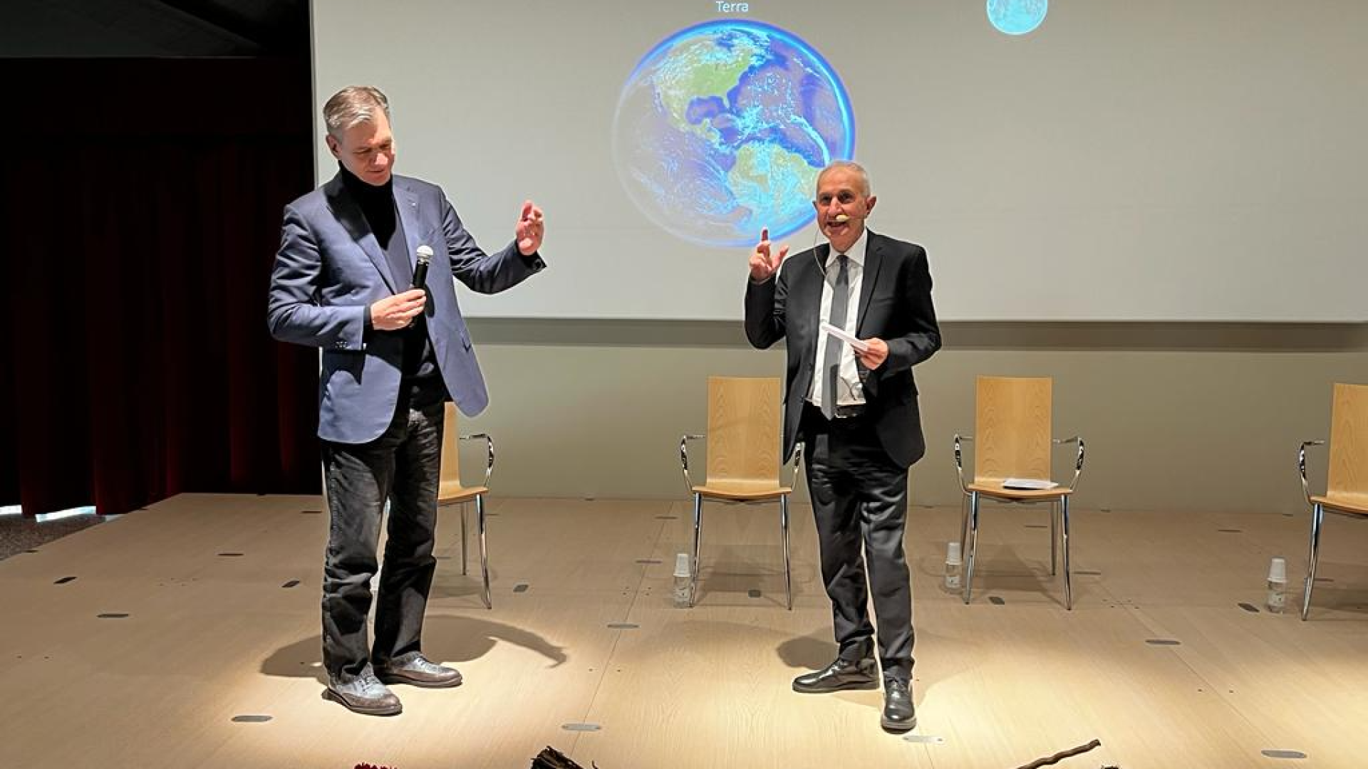 L'astronauta Nespoli a Piacenza: "Crisi climatica spaventosa"