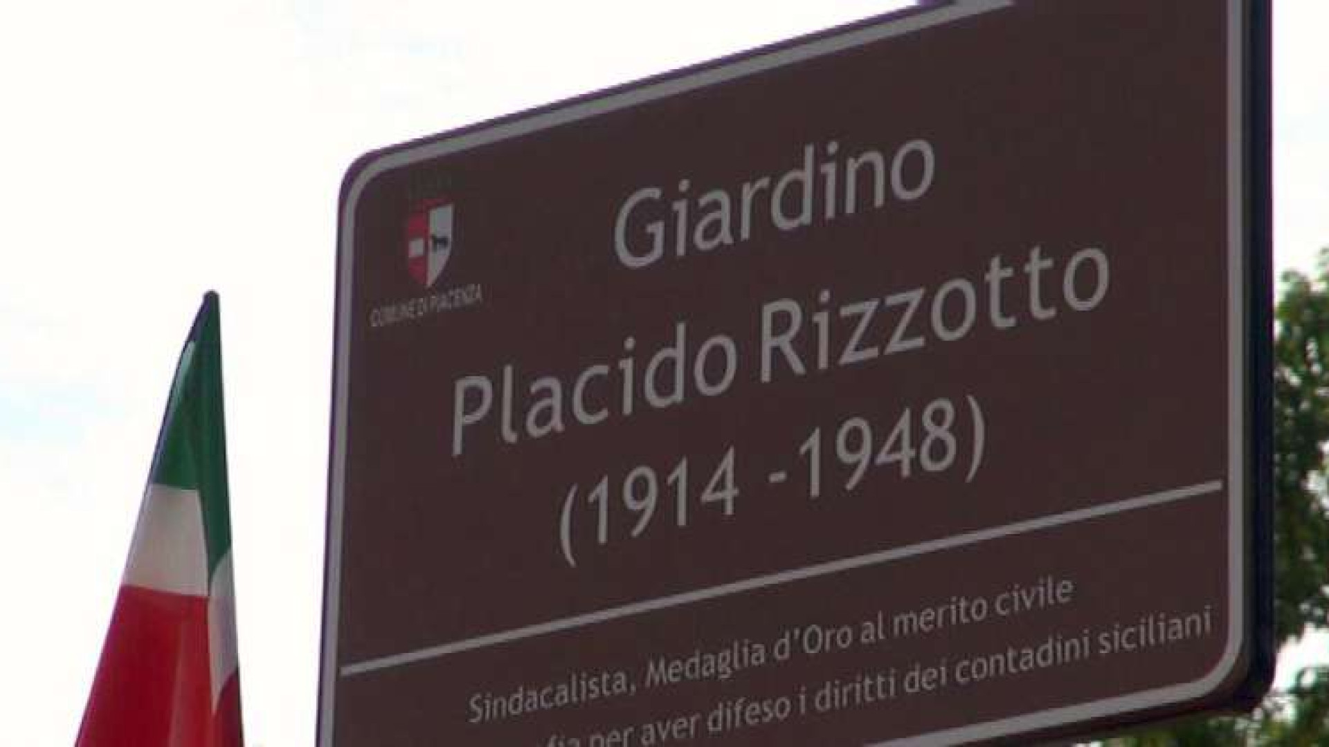 Omaggio a Rizzotto, sindacalista vittima di mafia. Targa alla Farnesiana