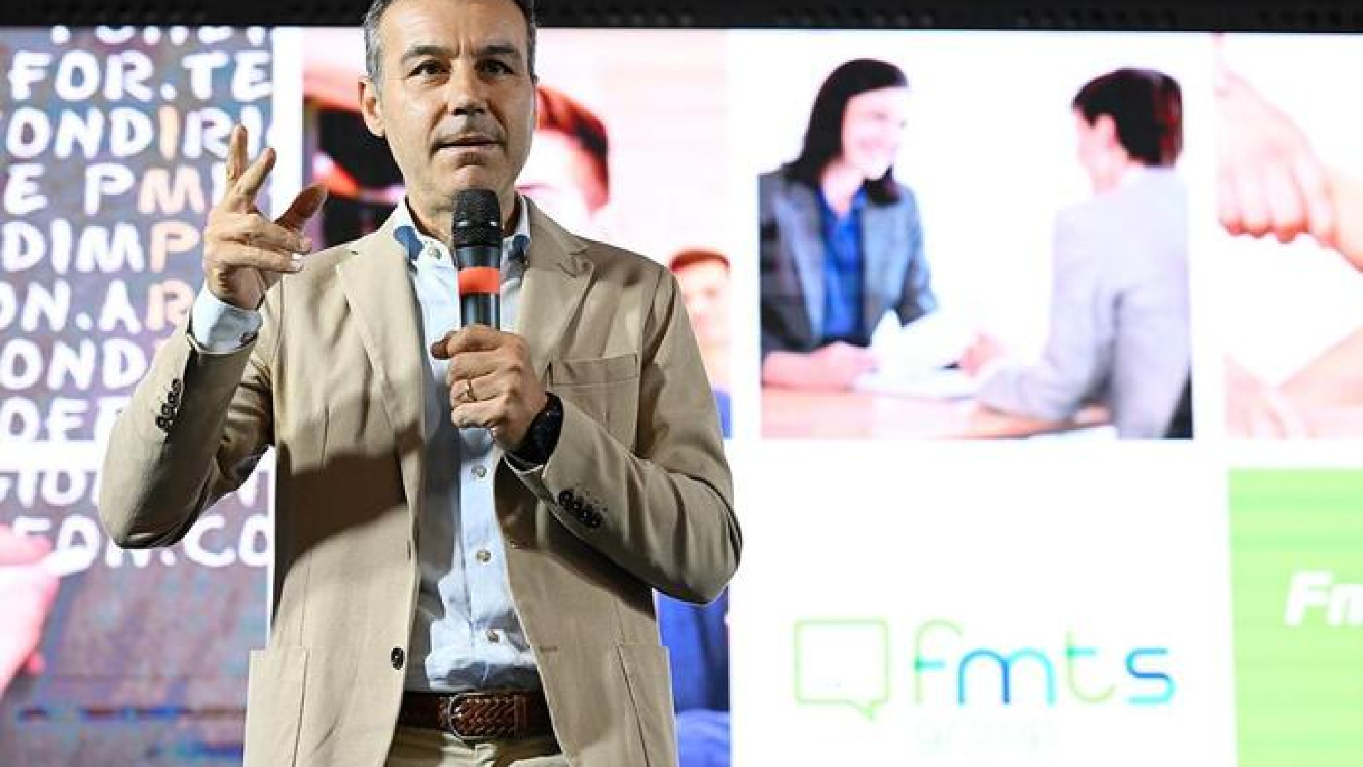 L'effetto "wow" della rivoluzione digitale per convertirsi all'intelligenza artificiale