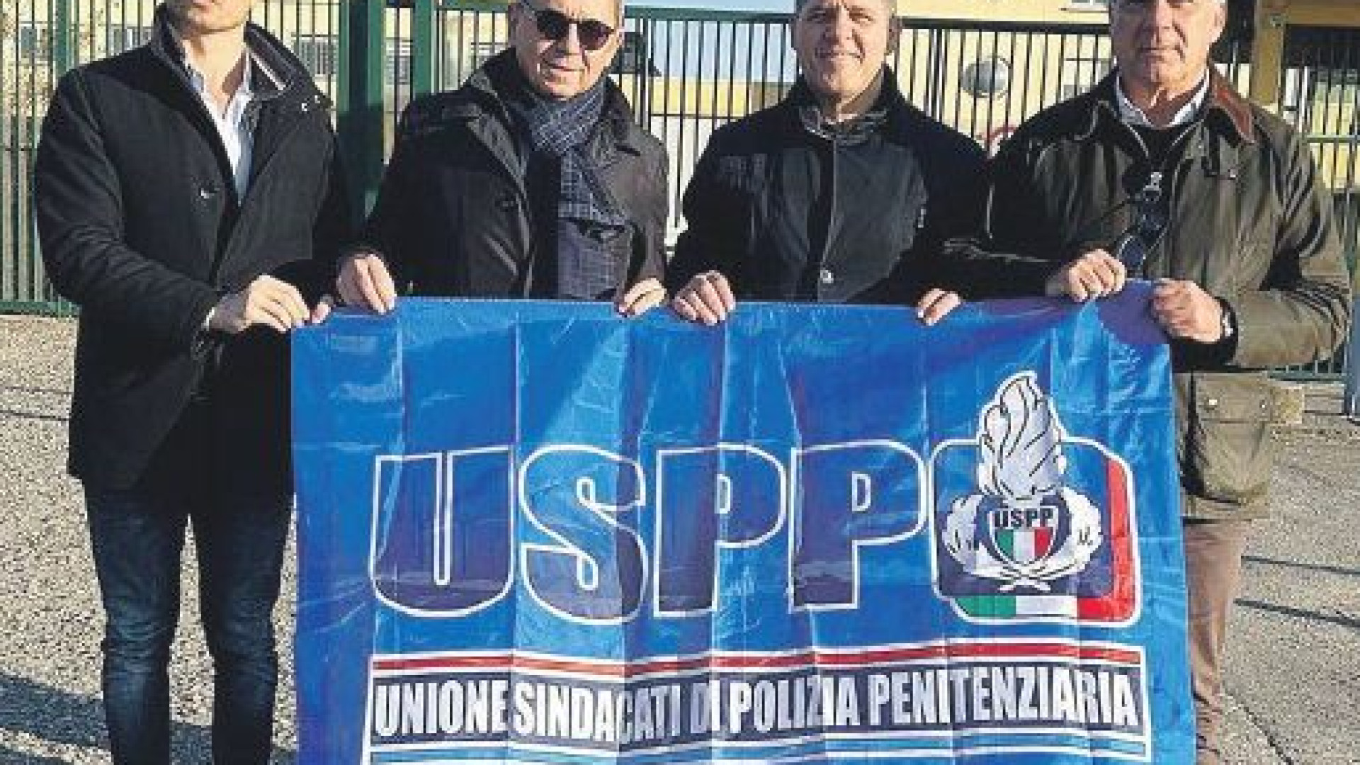 Quarta branda nel carcere sovraffollato, i sindacati: "Situazione insostenibile"