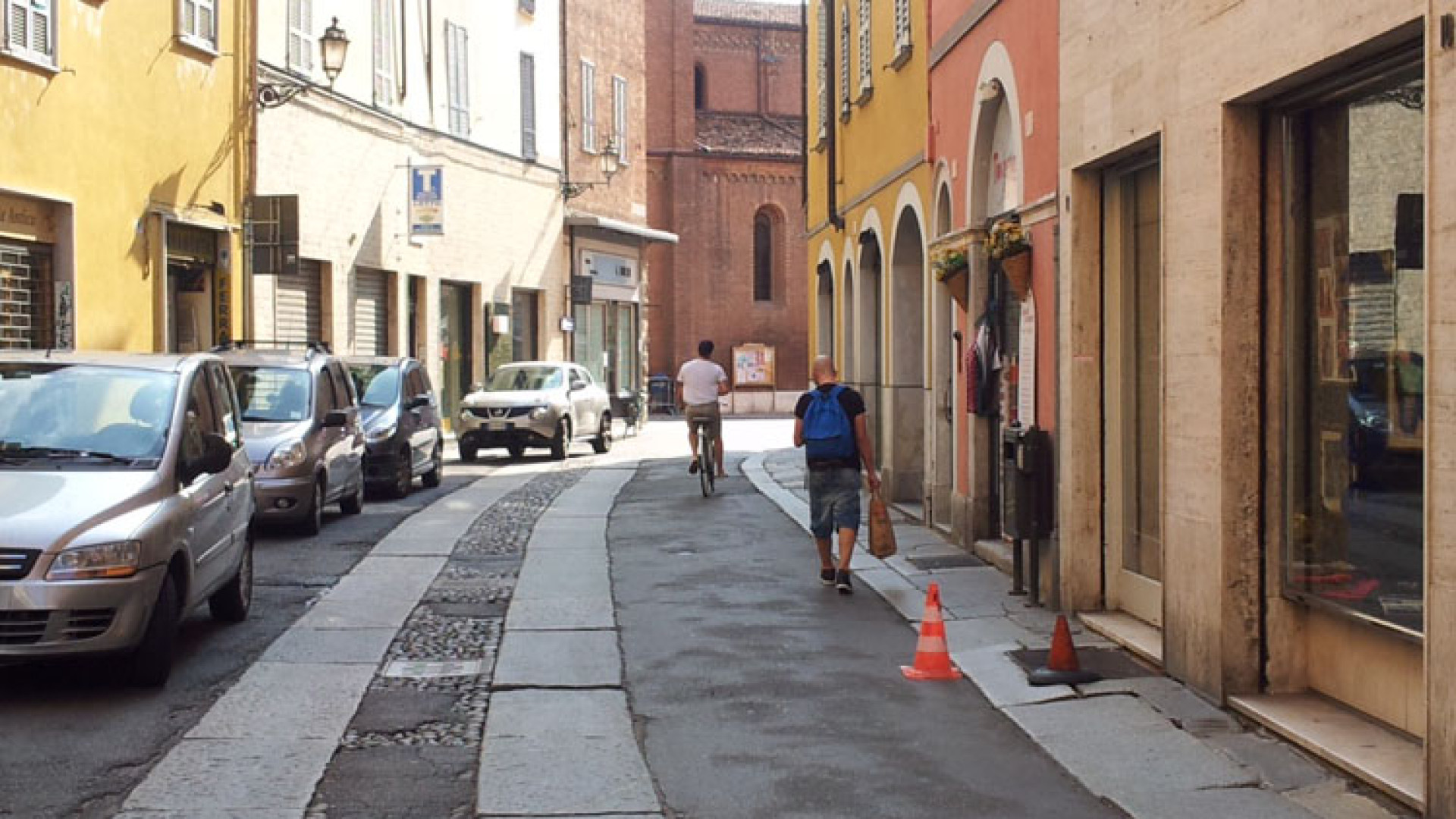Caduta in via Poggiali, il Comune: "Colpa dei privati"