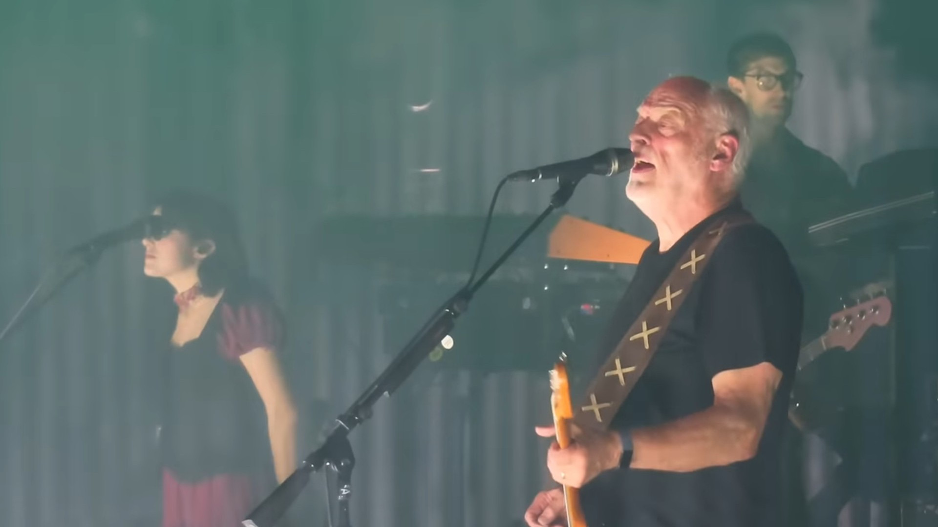 L'ex Pink Floyd David Gilmour vola in America dopo l'incanto romano e londinese: "Sono in pace con il tempo che passa. Quest'ultimo tour regala vere emozioni"