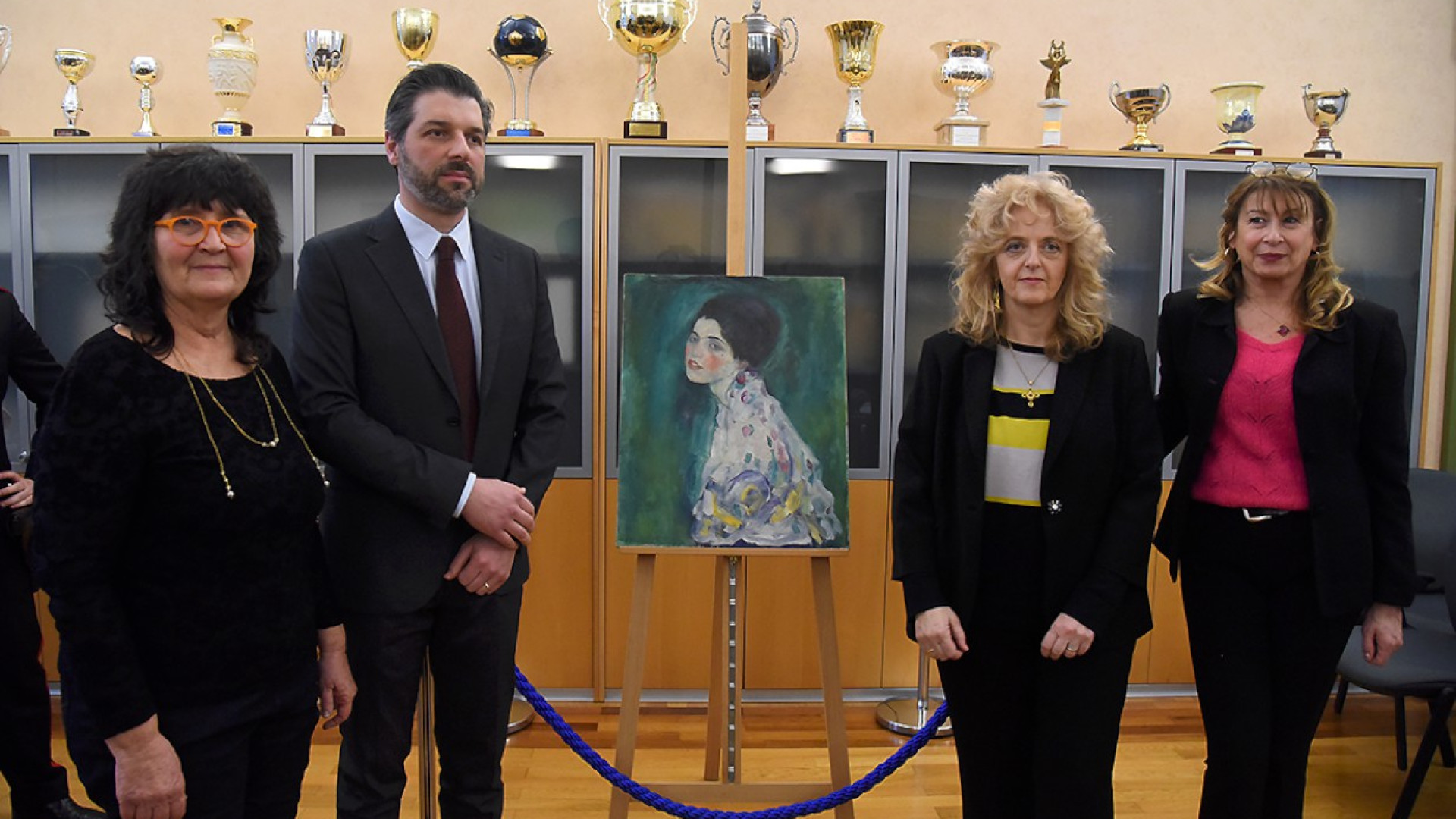 "Il Klimt è autentico!" Ne sono certi gli esperti nominati dalla Procura. Un applauso accoglie l'annuncio