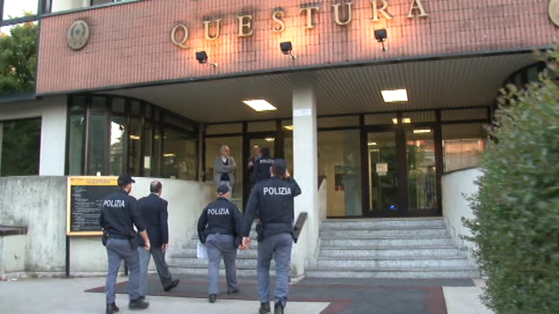 Questura, misure di prevenzione a due cittadini per furti e rapine al Peep