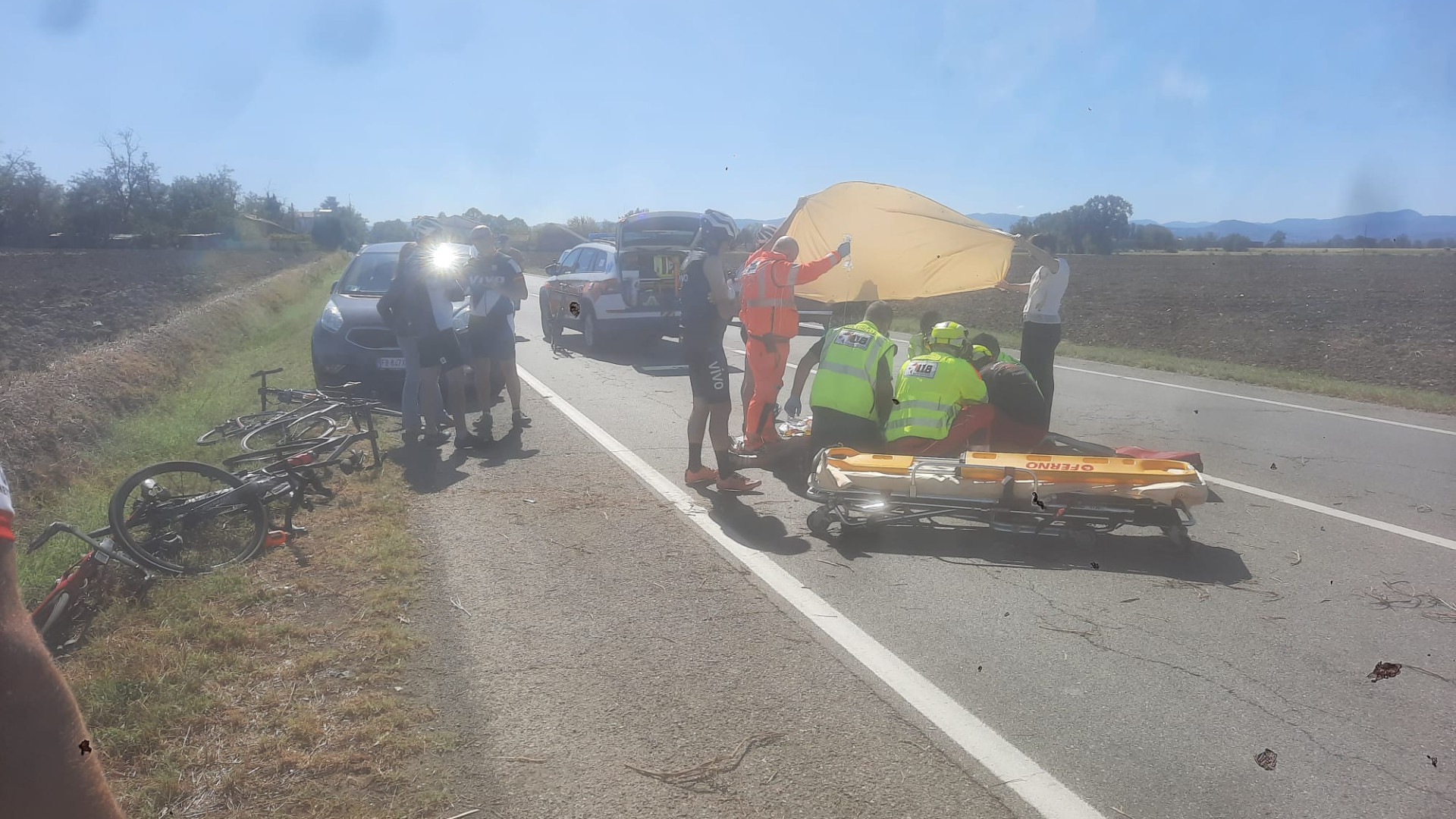 Malore mentre viaggia in bici: ciclista muore dopo il ricovero in ospedale
